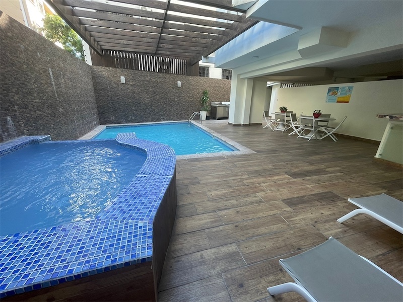 apartamentos - Venta de apartamento de 266mts ubicado en naco distrito nacional 8