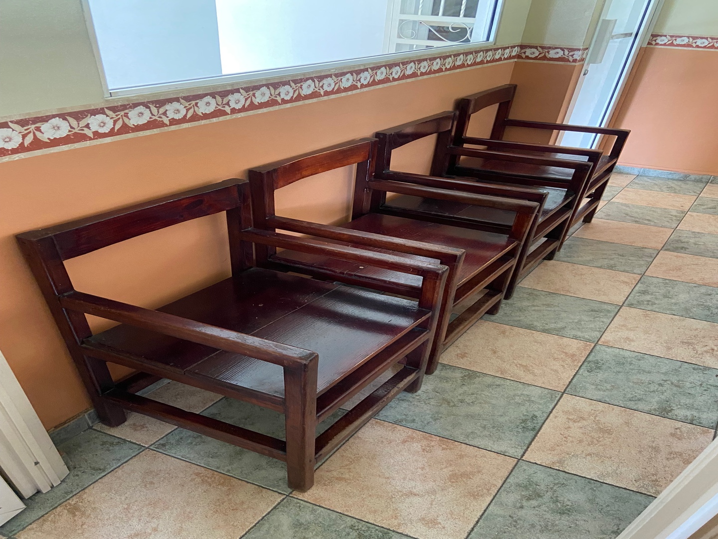 muebles y colchones - 4 sillas en caoba  3