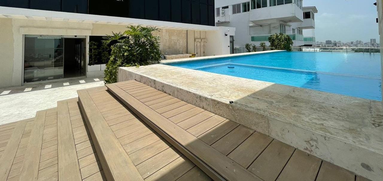 apartamentos - Lujosa torre en El Real, Apartamento en piso alto  0