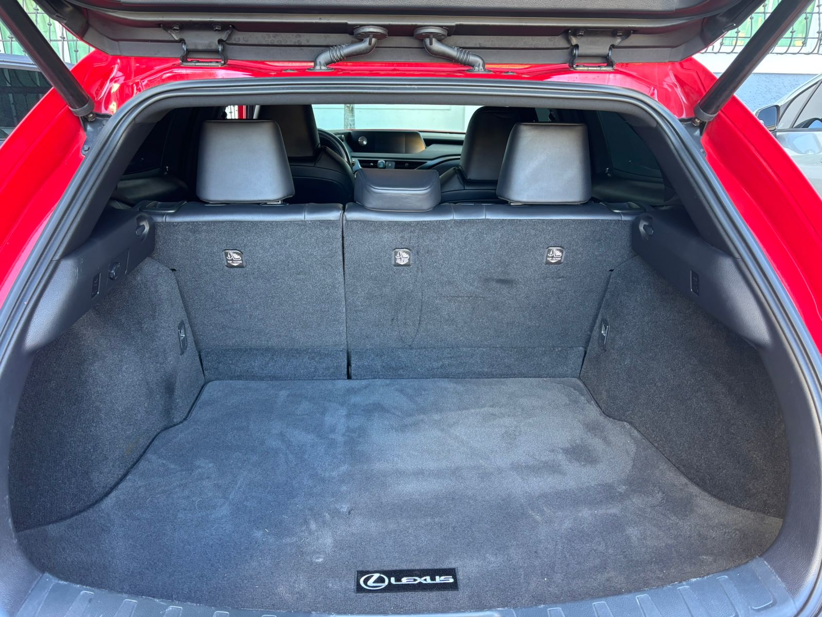 jeepetas y camionetas - Lexus UX200 - 2019 - 138,000 miles - 29,900 US$ 6