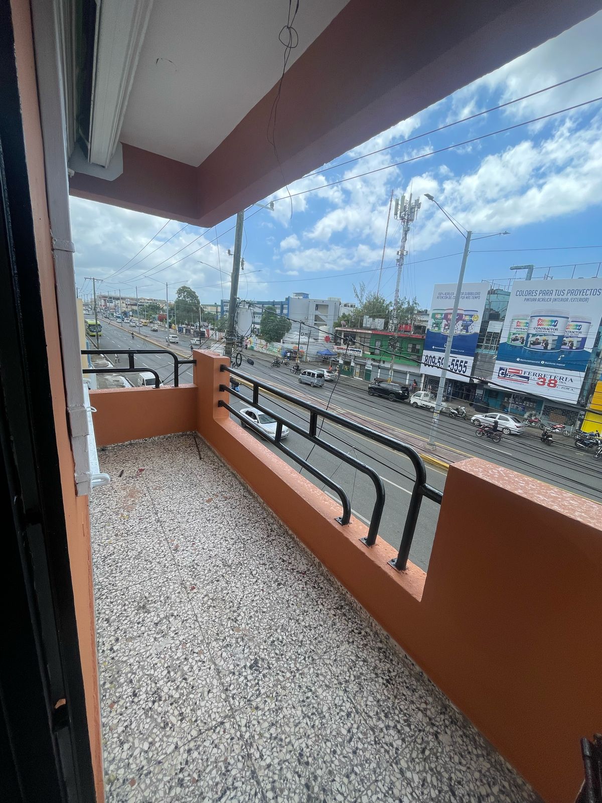 oficinas y locales comerciales - Local comercial en alquiler, Sector Los Mina 1