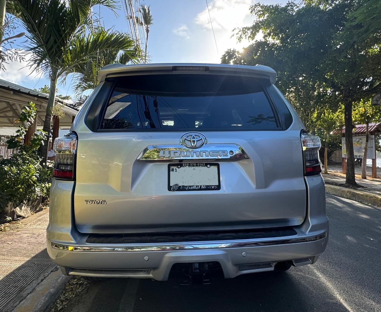 jeepetas y camionetas - TOYOTA 4 RUNNER LIMITED 2020 3