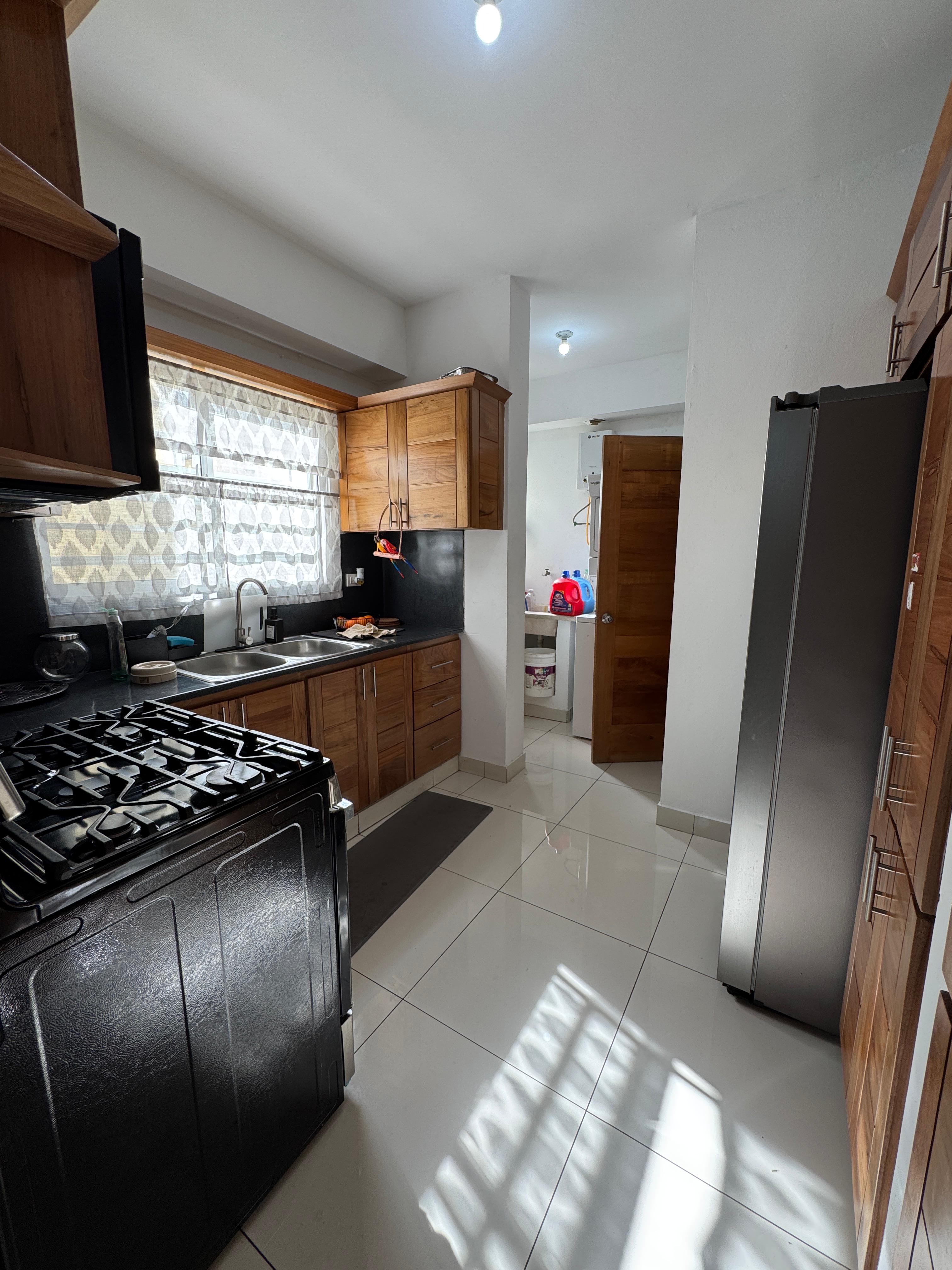 apartamentos - Vendo Apartamento 2do nivel en Villa Aura 6
