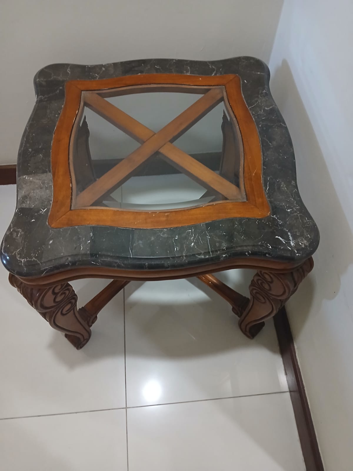 muebles y colchones - Mesa lateral 