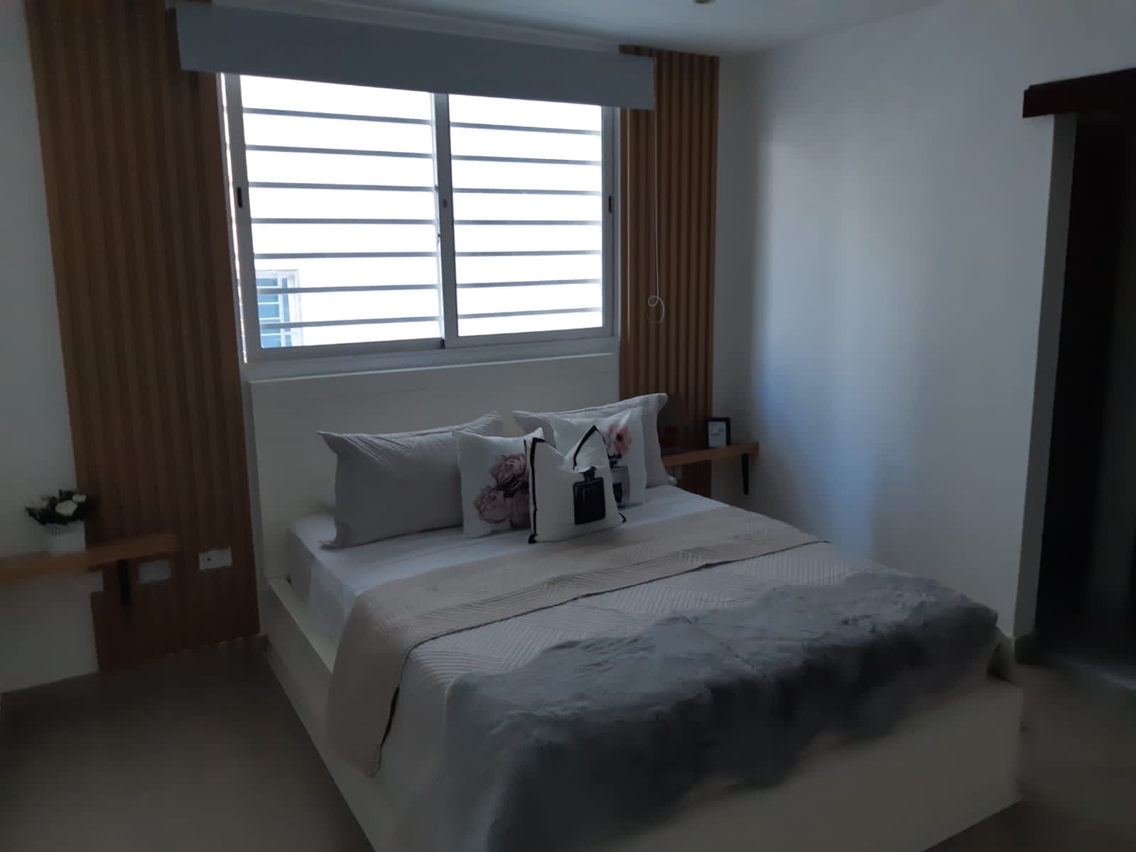 apartamentos - Alquiler Amueblado apartamento en Bella vista. 8