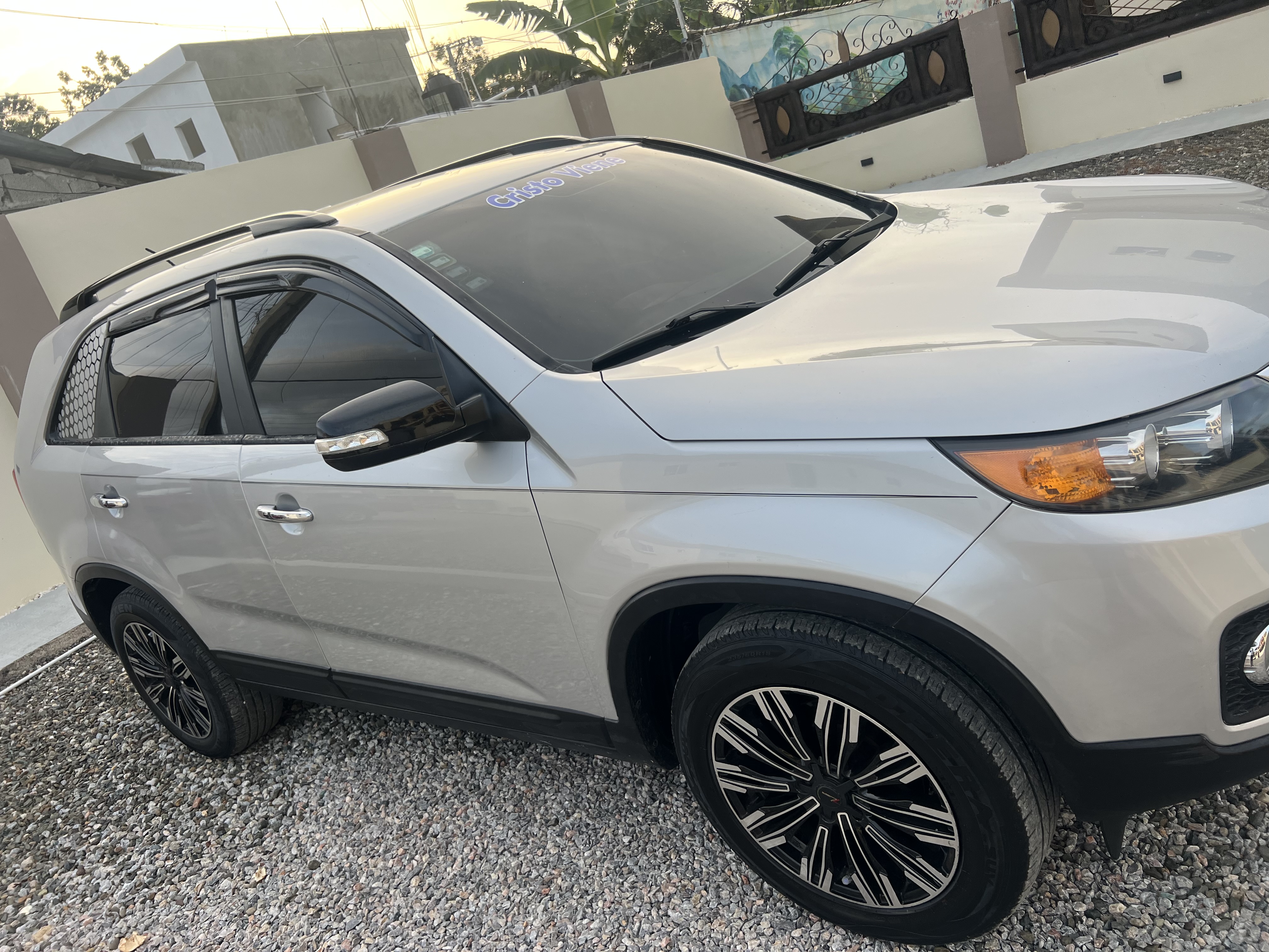 jeepetas y camionetas - Kia sorento 2013 no tiene destape nueva 6