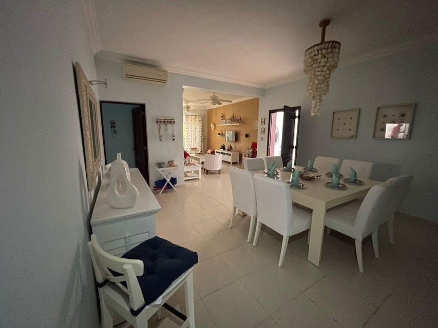 apartamentos - Apartamento en venta #24-814 con 3 dormitorios, aire acondicionado, piscina. 1