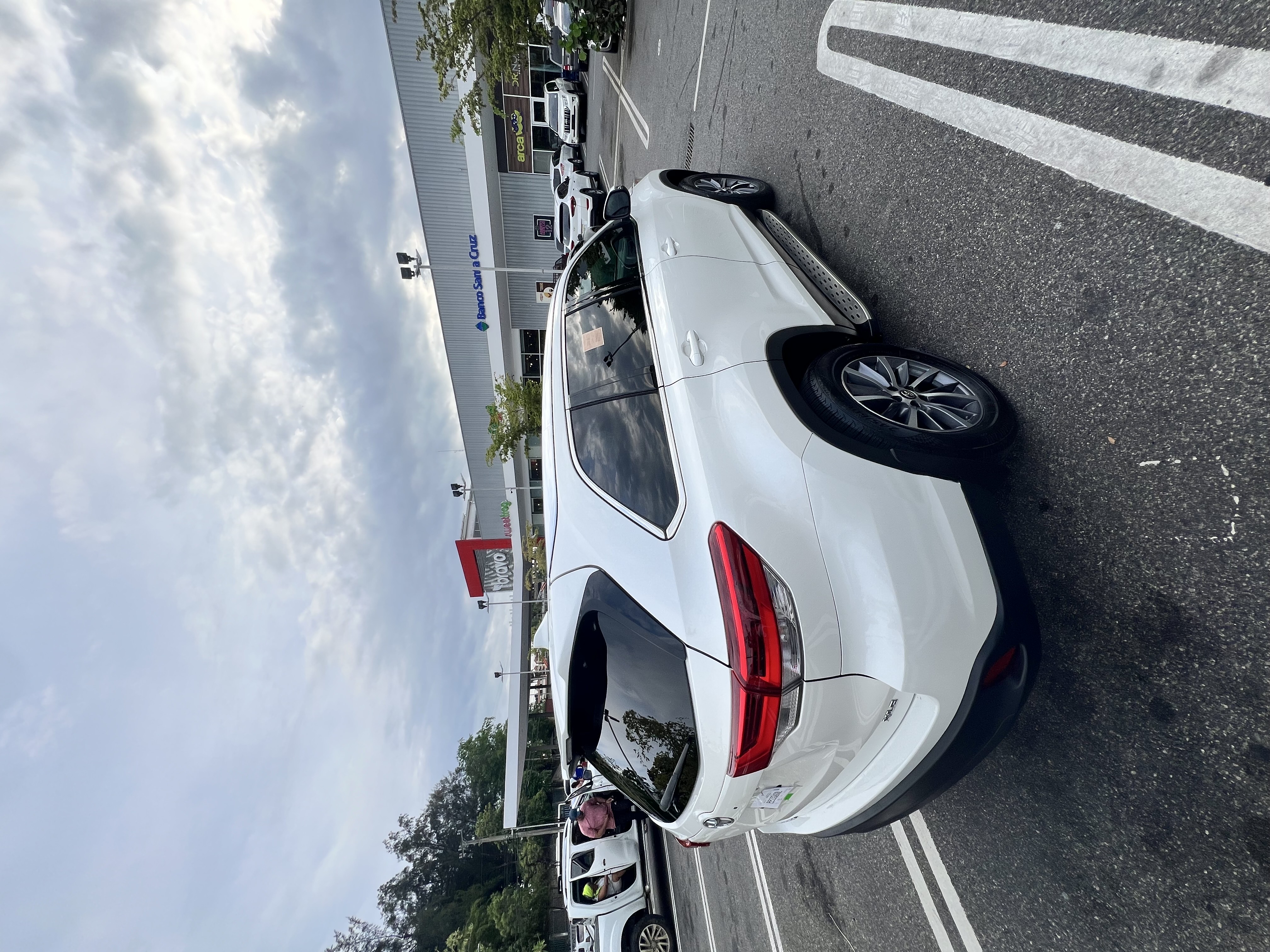 jeepetas y camionetas - Toyota Highlander XLE 2019 Clean 5