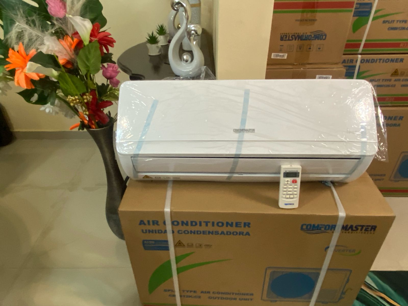 aires acondicionados y abanicos - Aire acondicionado Confort Master 12mil Btu inver. 5