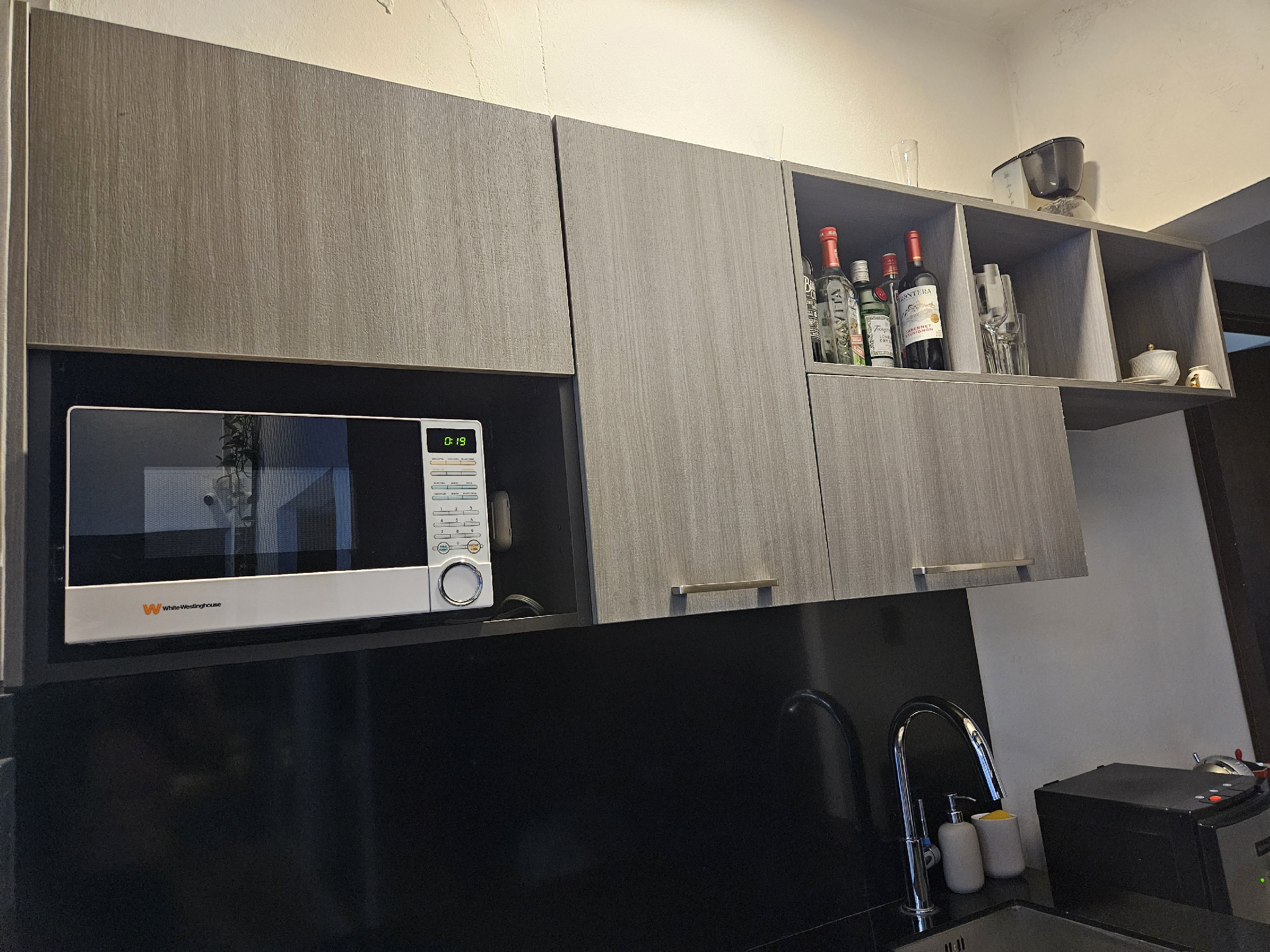 cocina - Módulo de kitchenette moderno – Gabinetes +Tope incluido (sin electrodomésticos) 3