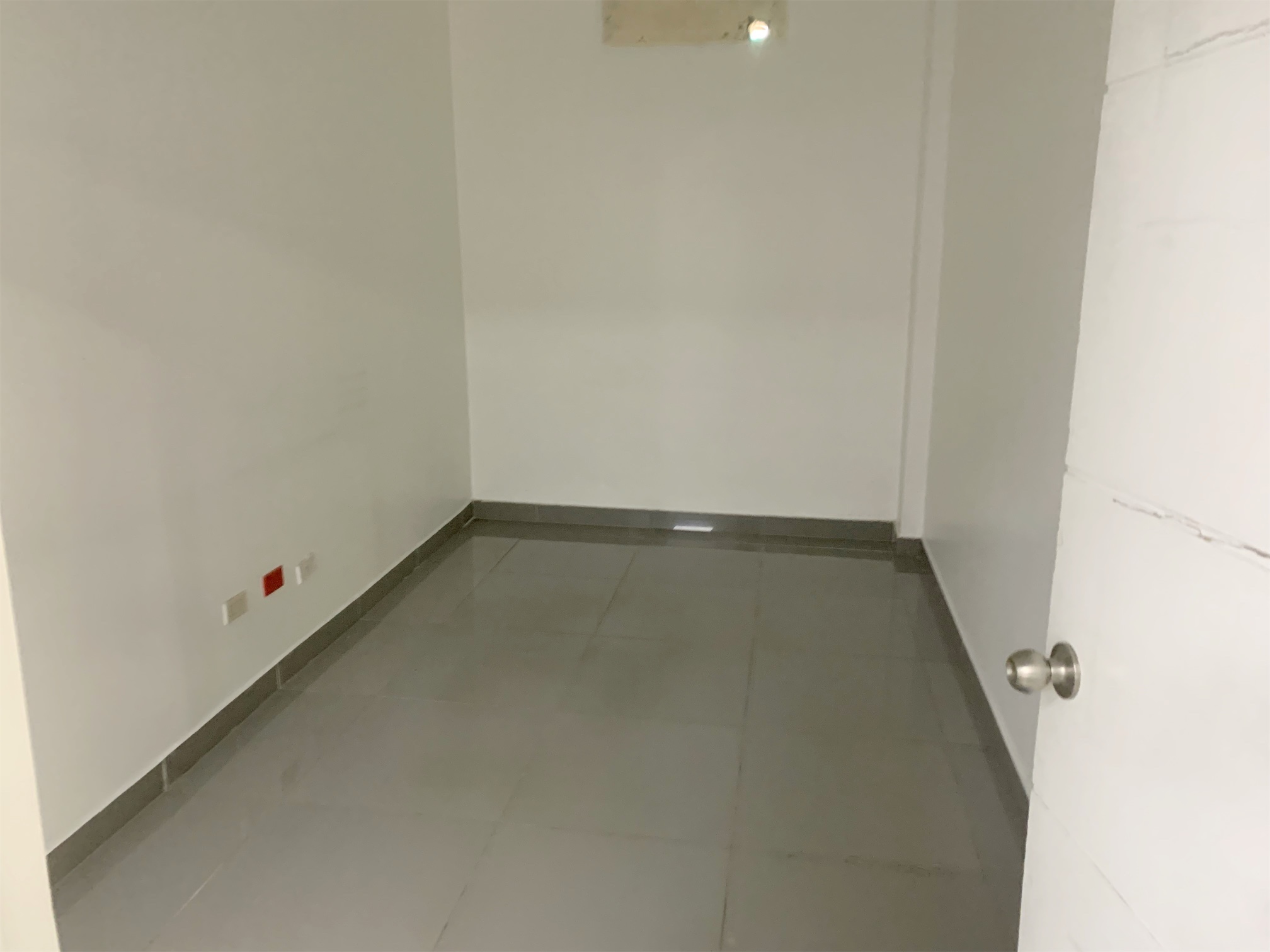 oficinas y locales comerciales - Local amplio de 450 metros abiertos 3