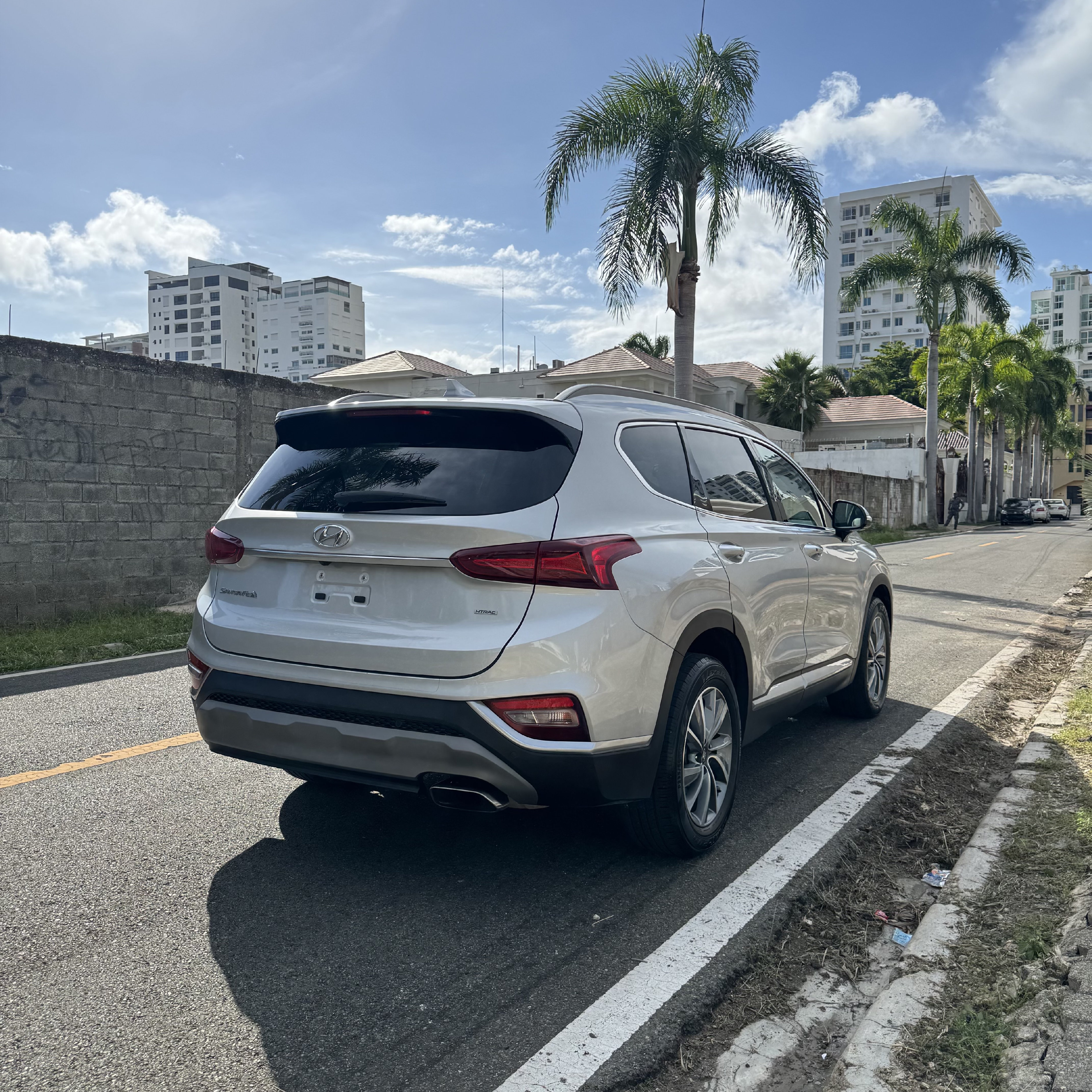 jeepetas y camionetas - VENDO HYUNDAI SANTA FE ULTIMATE 4X4 2019 5