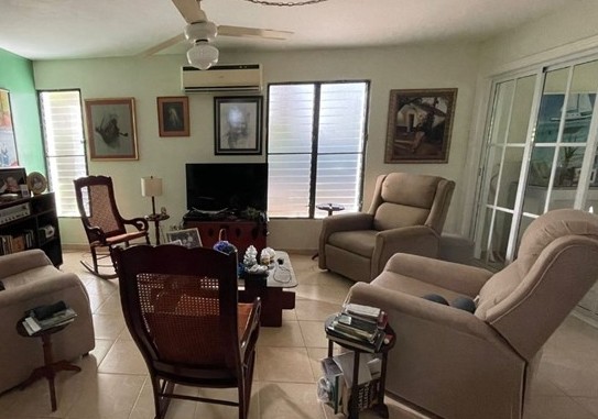 casas vacacionales y villas - Villa en Juan Dolio primera linea de Playa  3