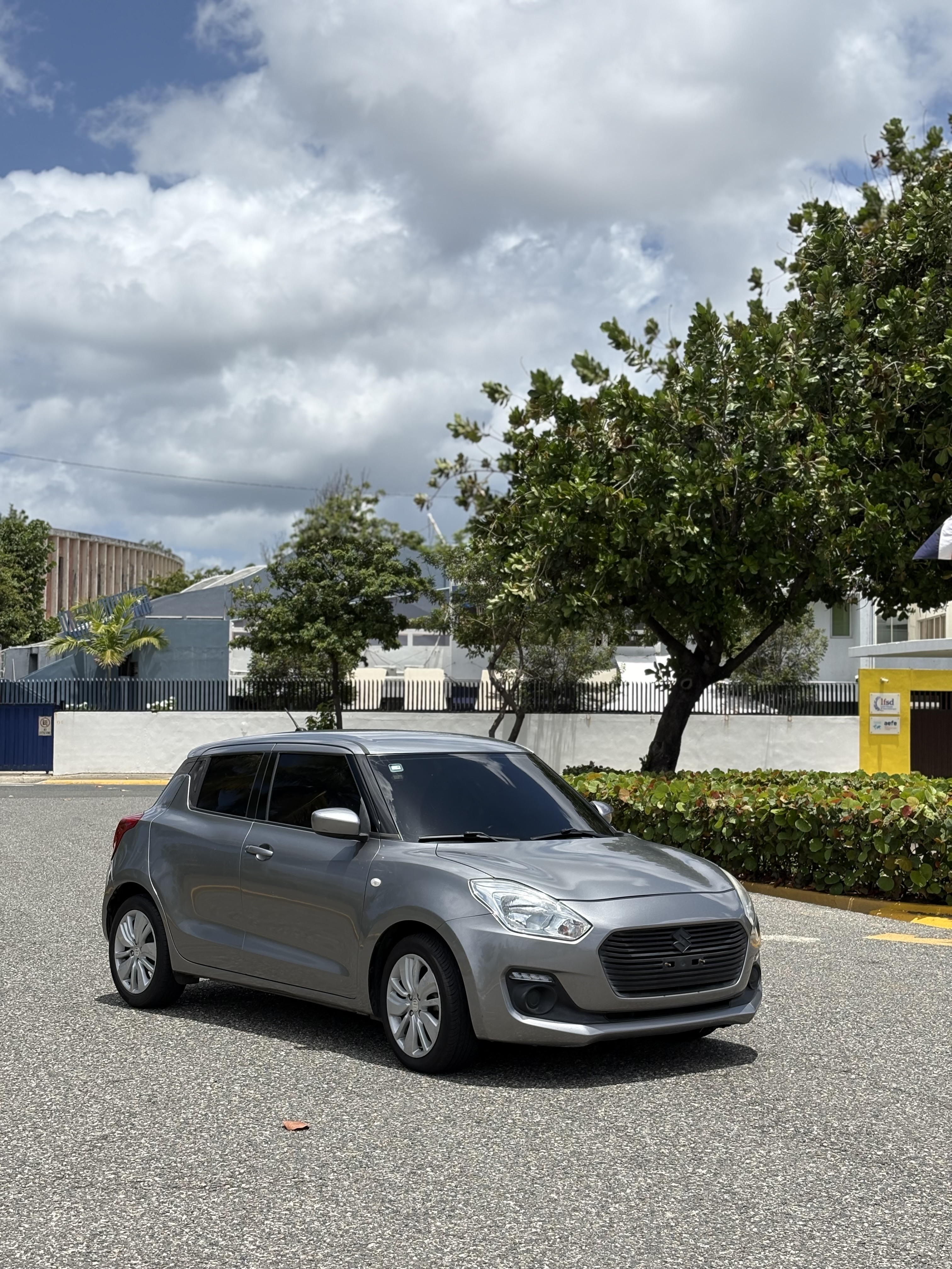 carros - Suzuki Swift Americano 2018 0
