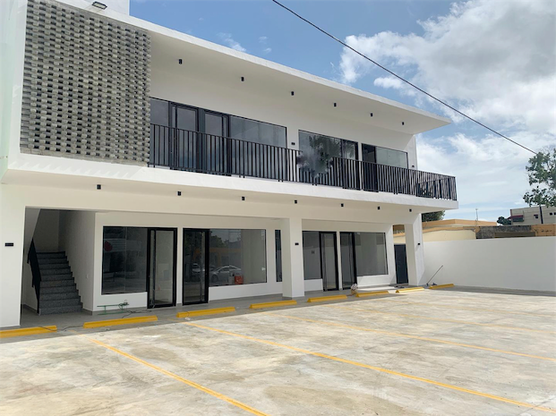 oficinas y locales comerciales - Locales de 50 y 100m prados 3