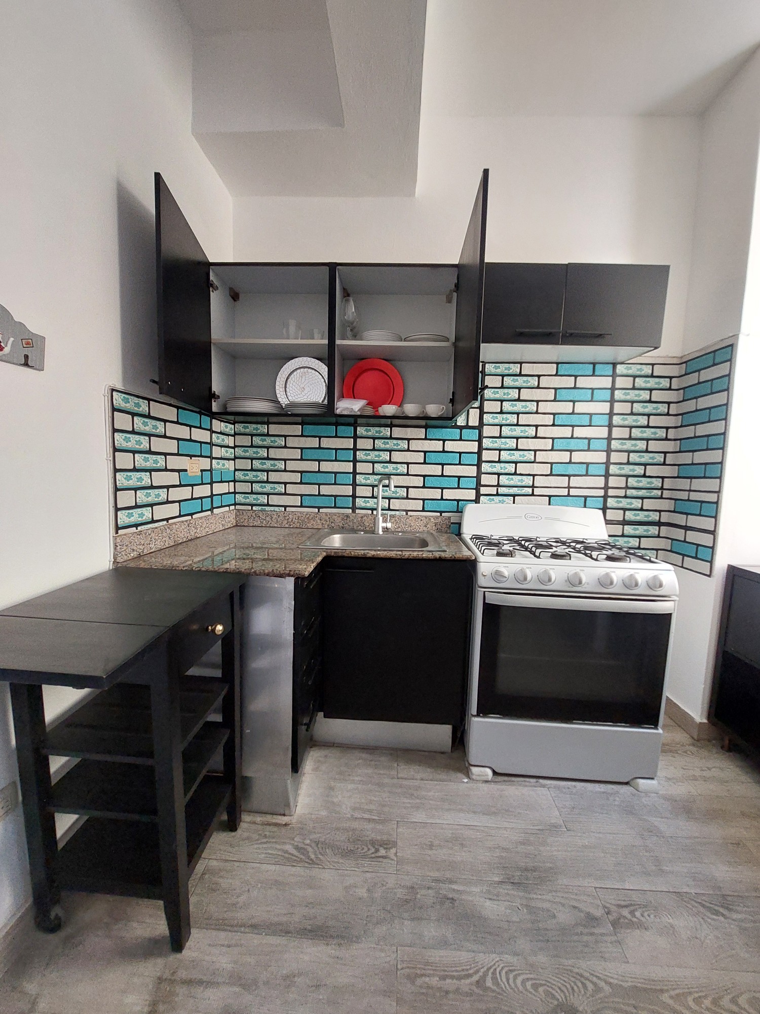 apartamentos - Apartamento amueblado de 1 habitación en piso alto bien ubicado en Piantini 1