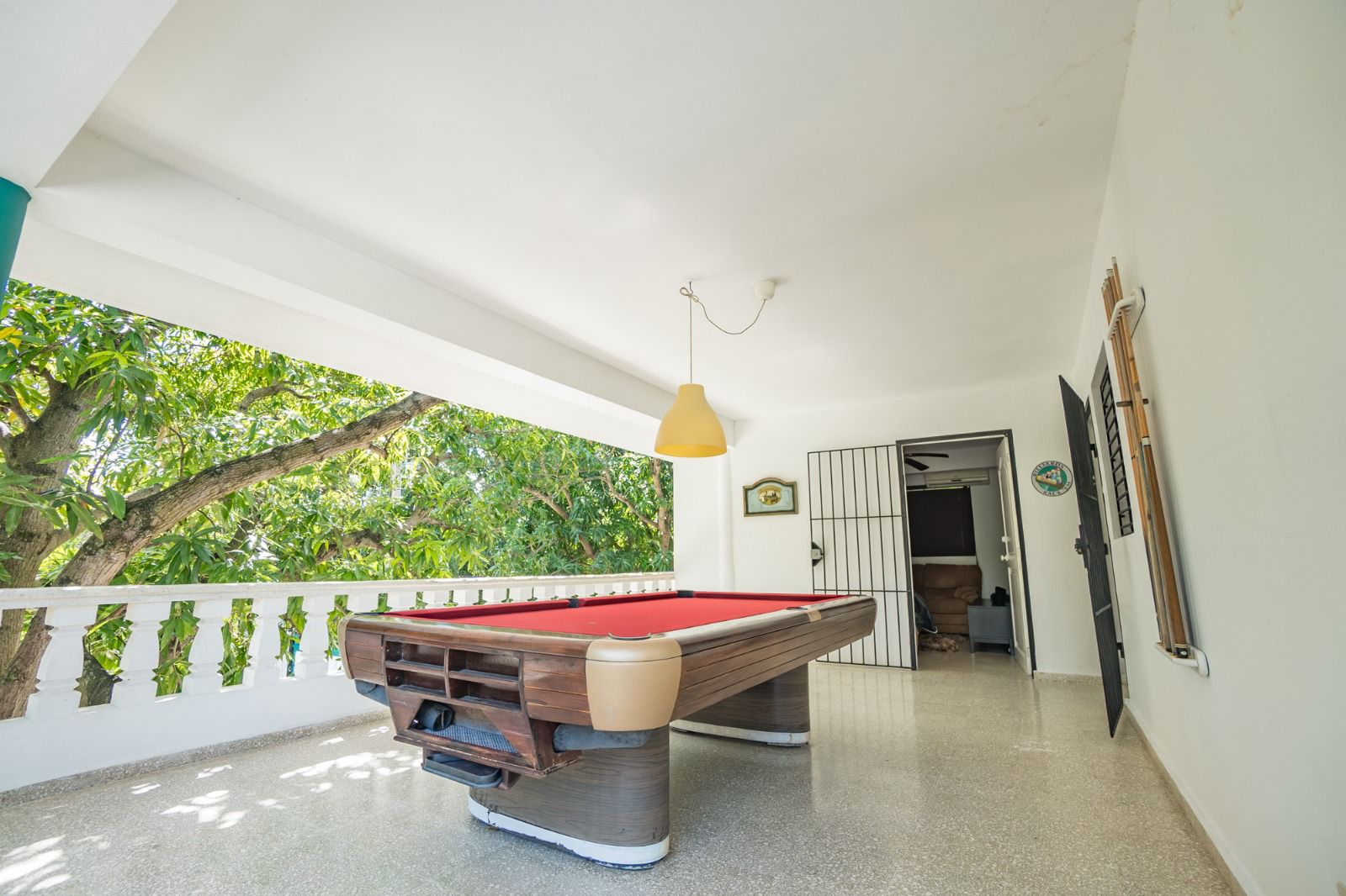 casas vacacionales y villas - VENDO VILLA AMUEBLADA AL LADO DE LA PLAYA  5