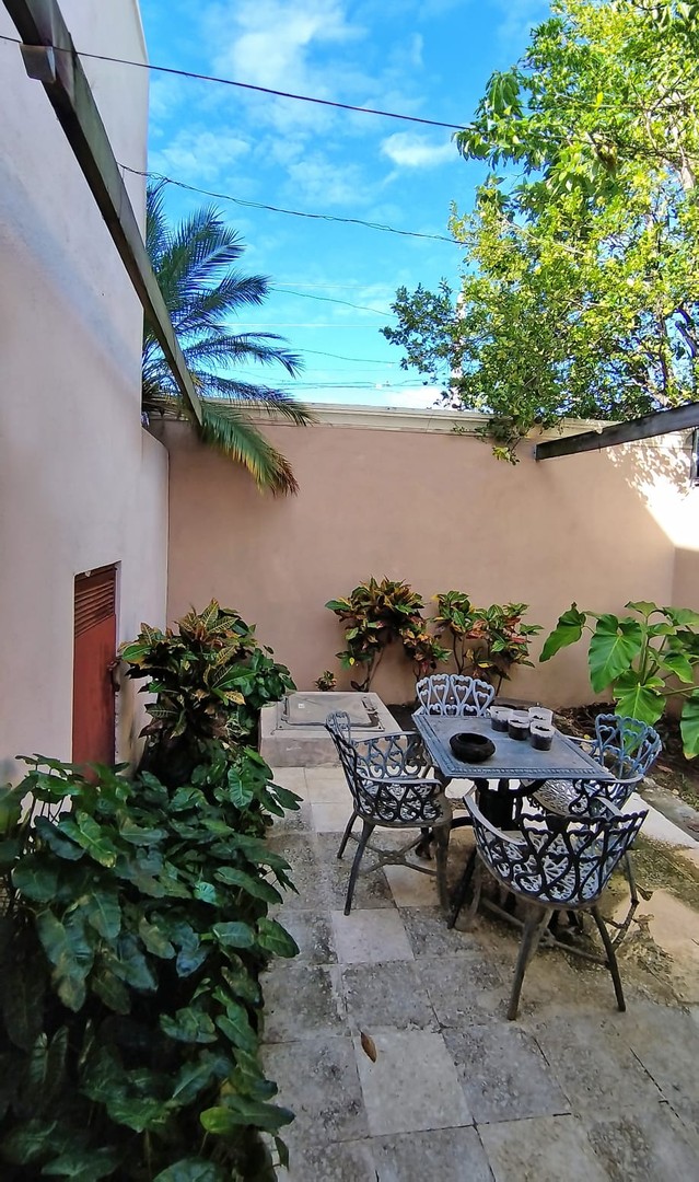 apartamentos - En venta Casa en Cerros de Arroyo Hondo III.
U$S300,000 
200 m²
 1