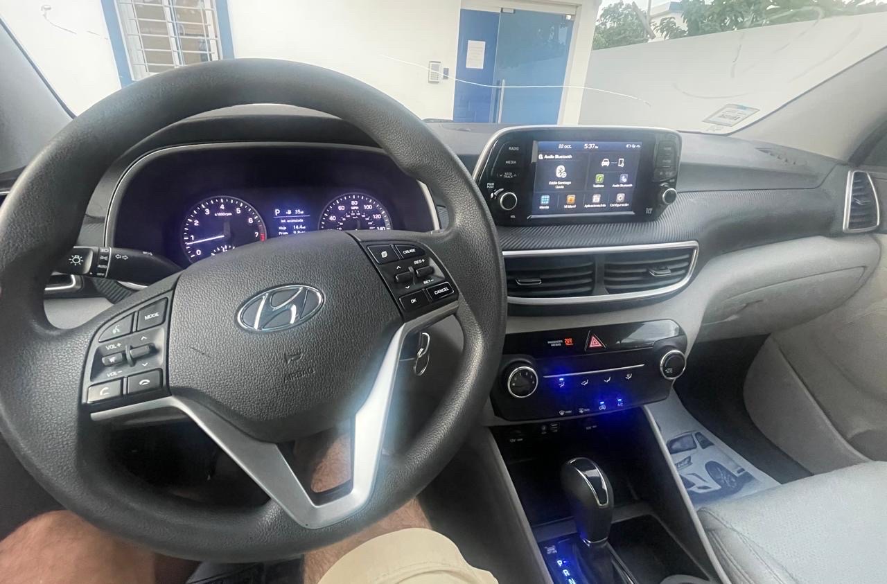 jeepetas y camionetas - Hyundai Tucson 2019 americana recién importada 4X4 Clean Carfax  9