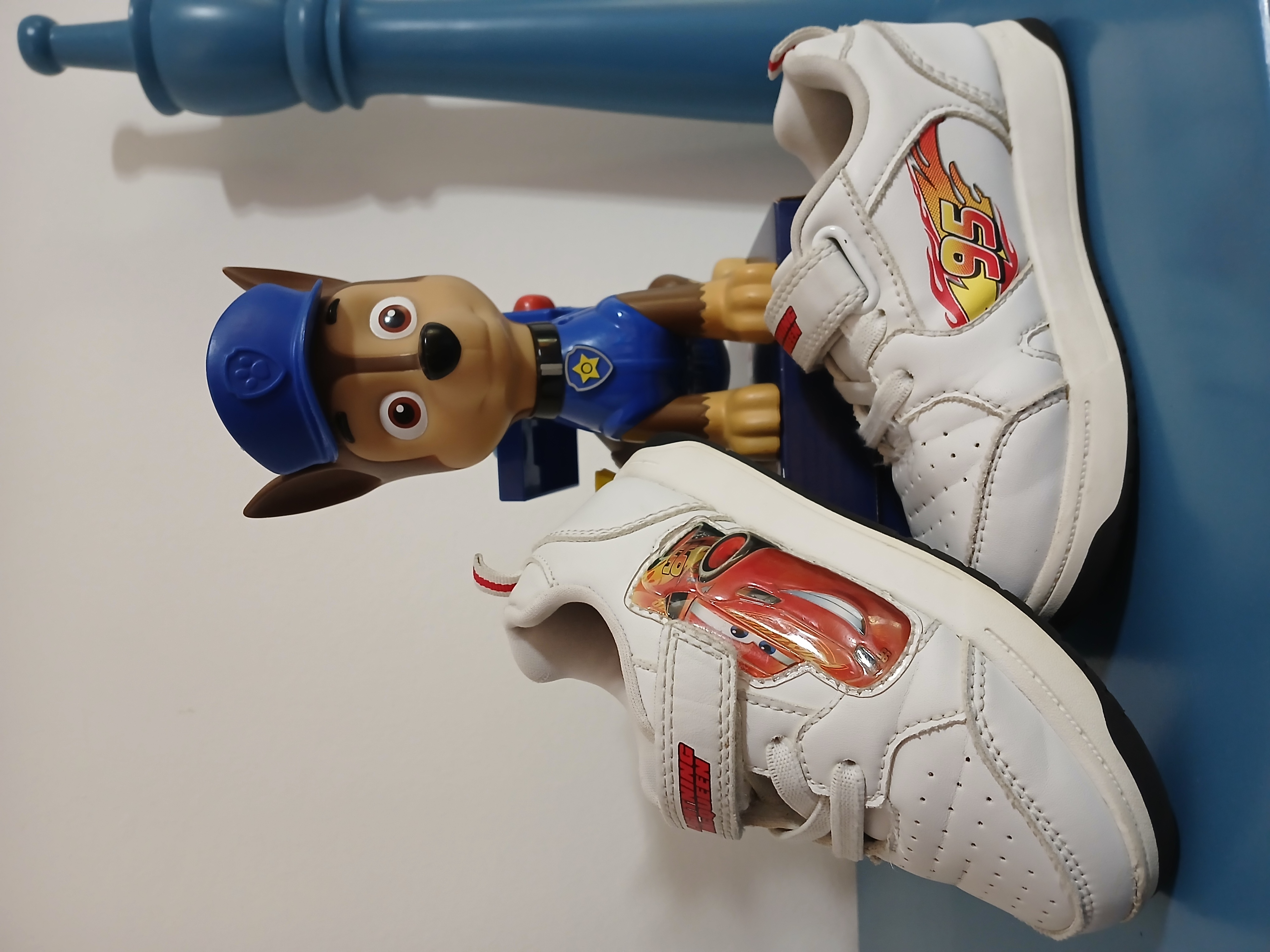 ropa y zapatos - Tenis de car