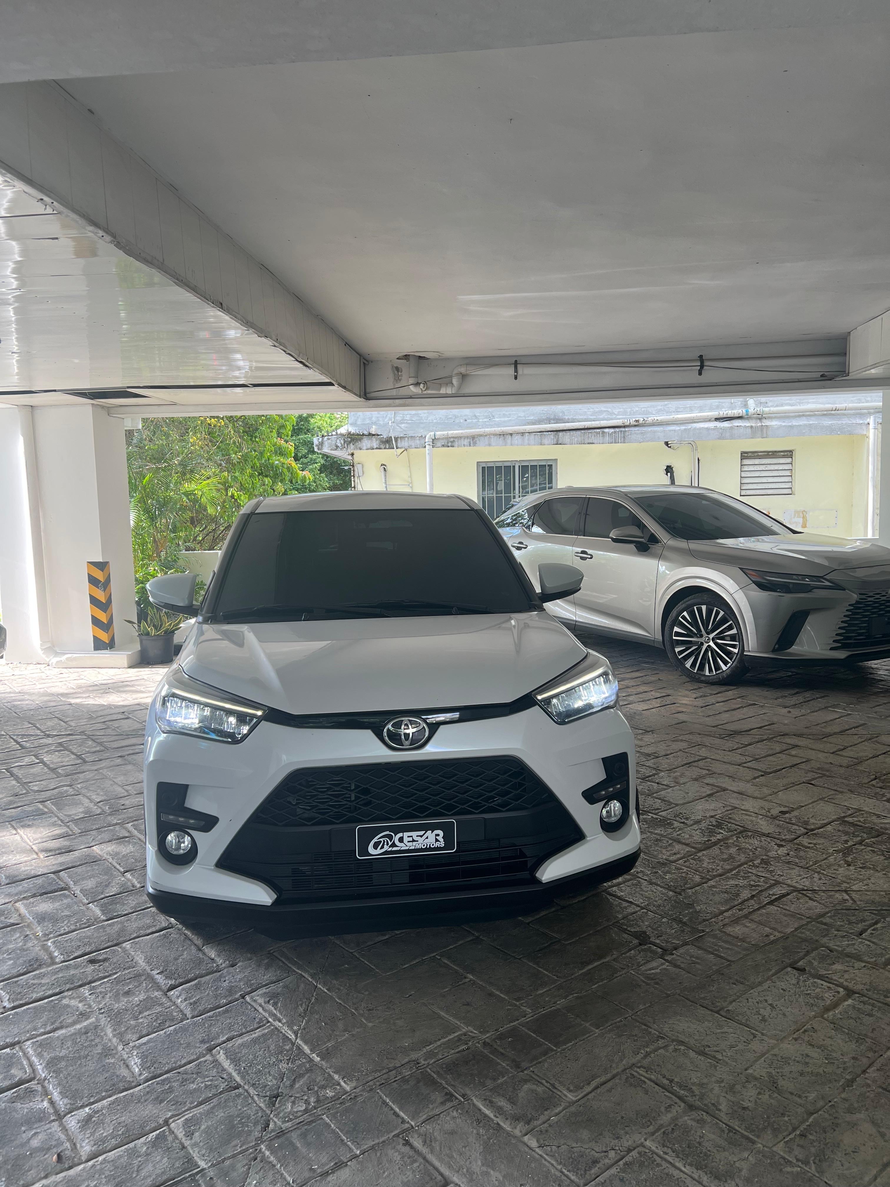 jeepetas y camionetas - TOYOTA RAIZE G TURBO 0