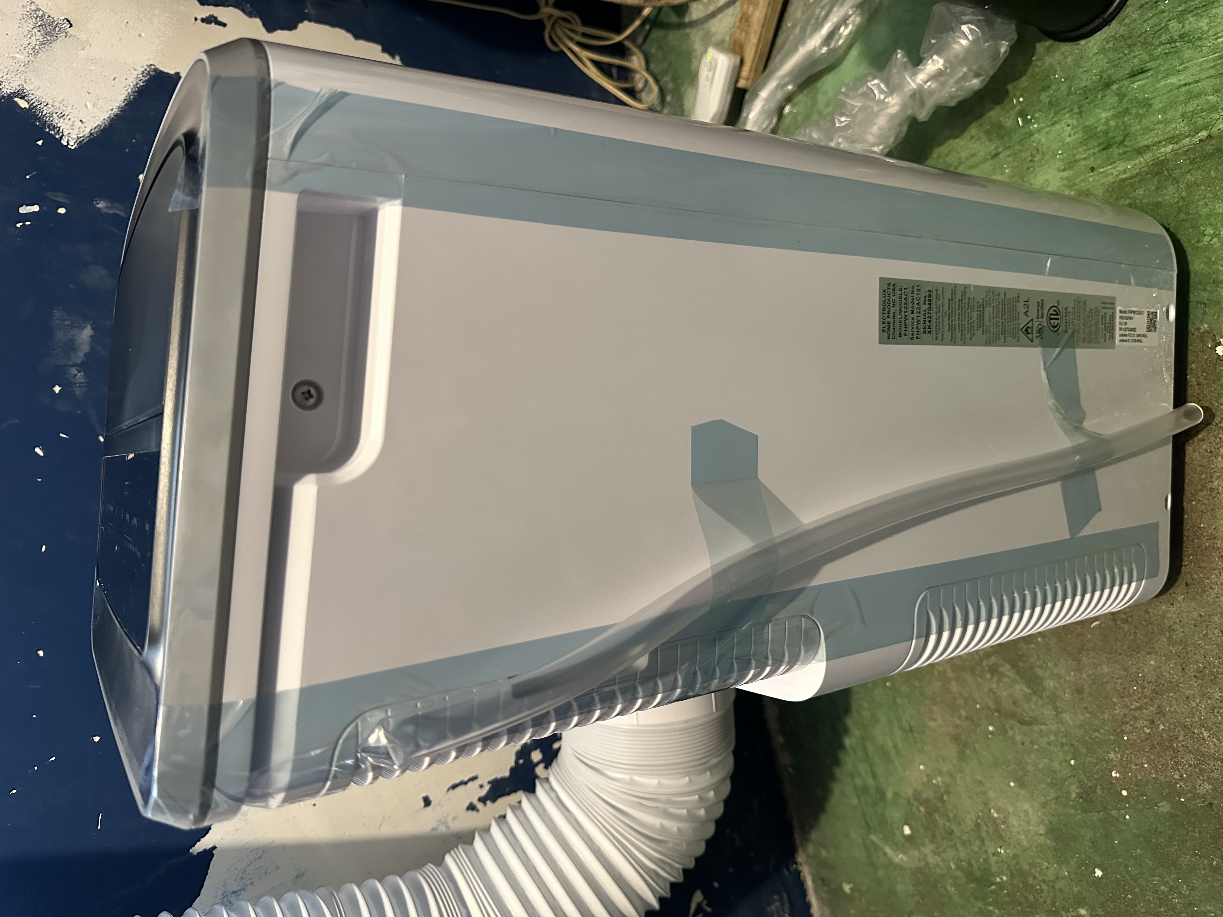 electrodomesticos - Aire Acondicionado Portátil Frigidaire FHPW122AC1