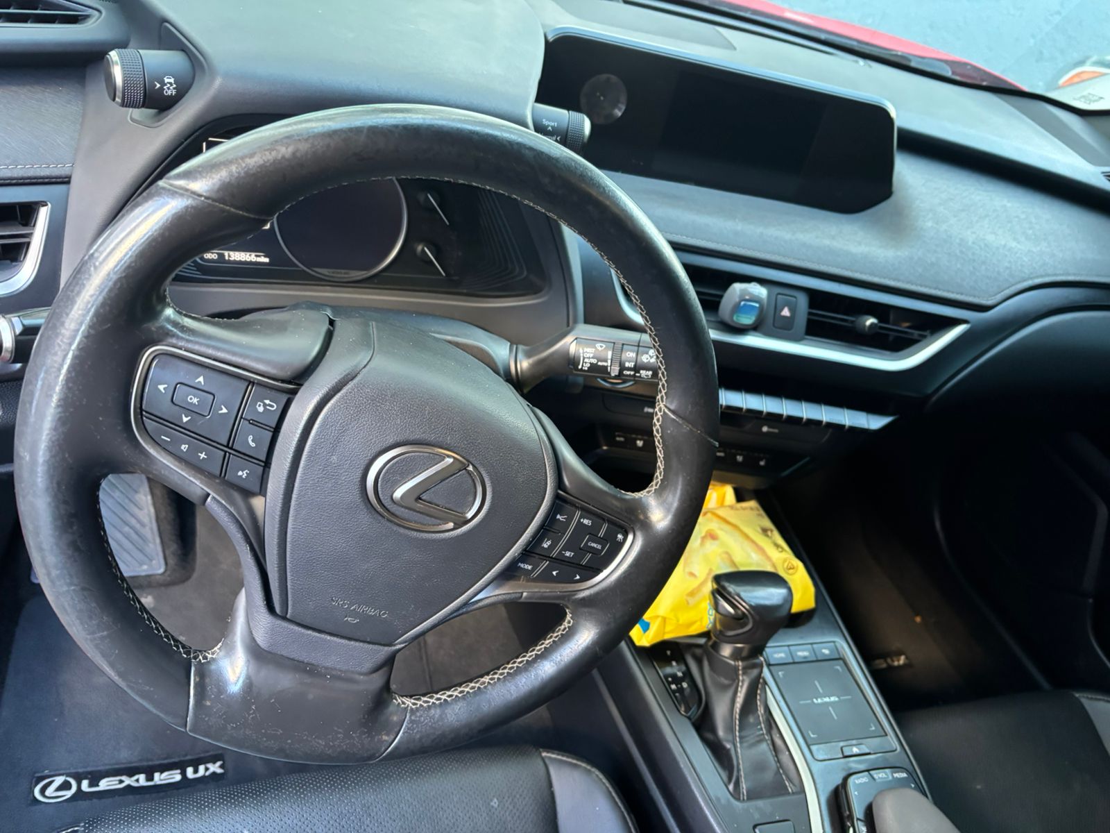 jeepetas y camionetas - Lexus UX200 - 2019 - 138,000 miles - 29,900 US$ 7