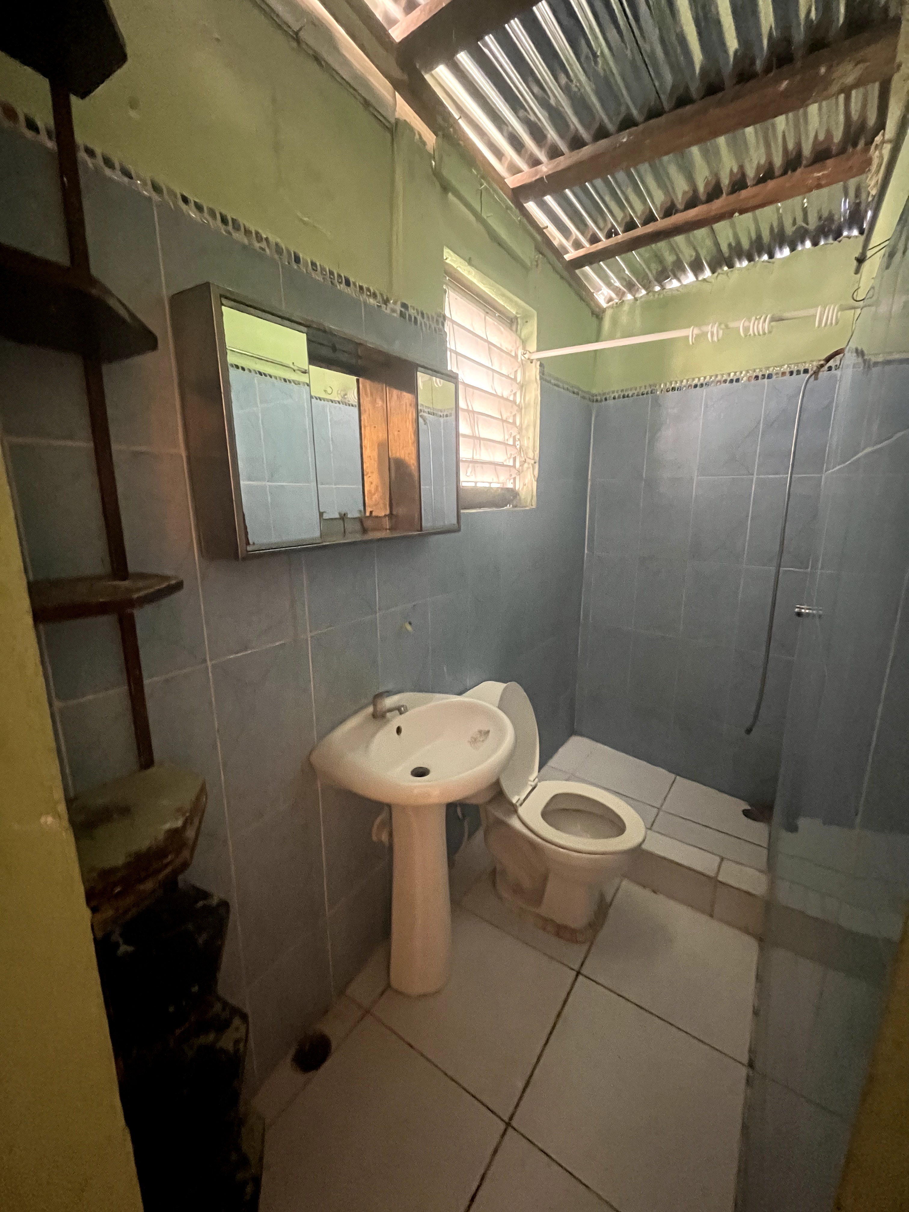 casas - SE VENDE CASA EN LOS MAMEYES- SD ESTE 3
