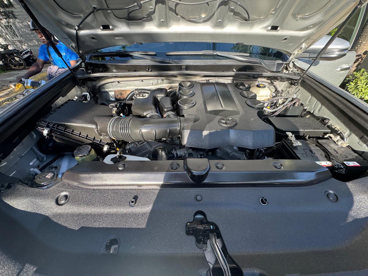jeepetas y camionetas - TOYOTA 4 RUNNER LIMITED 2020 4
