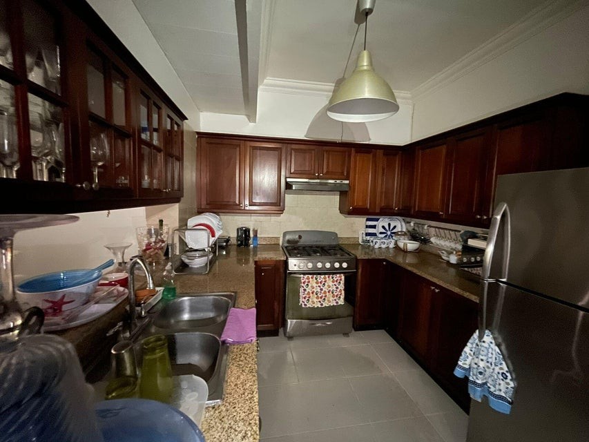 apartamentos - Apartamento en venta #24-814 con 3 dormitorios, aire acondicionado, piscina. 2