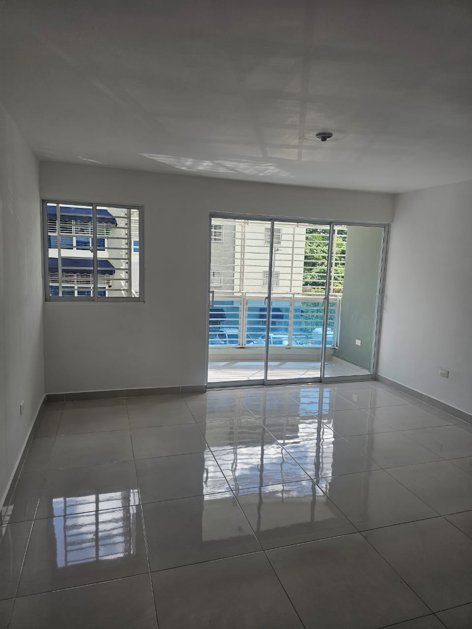 apartamentos - Alquilo apto. en el residencial Garden City, Villa Mella. Alquiler 26,000 pesos. 1
