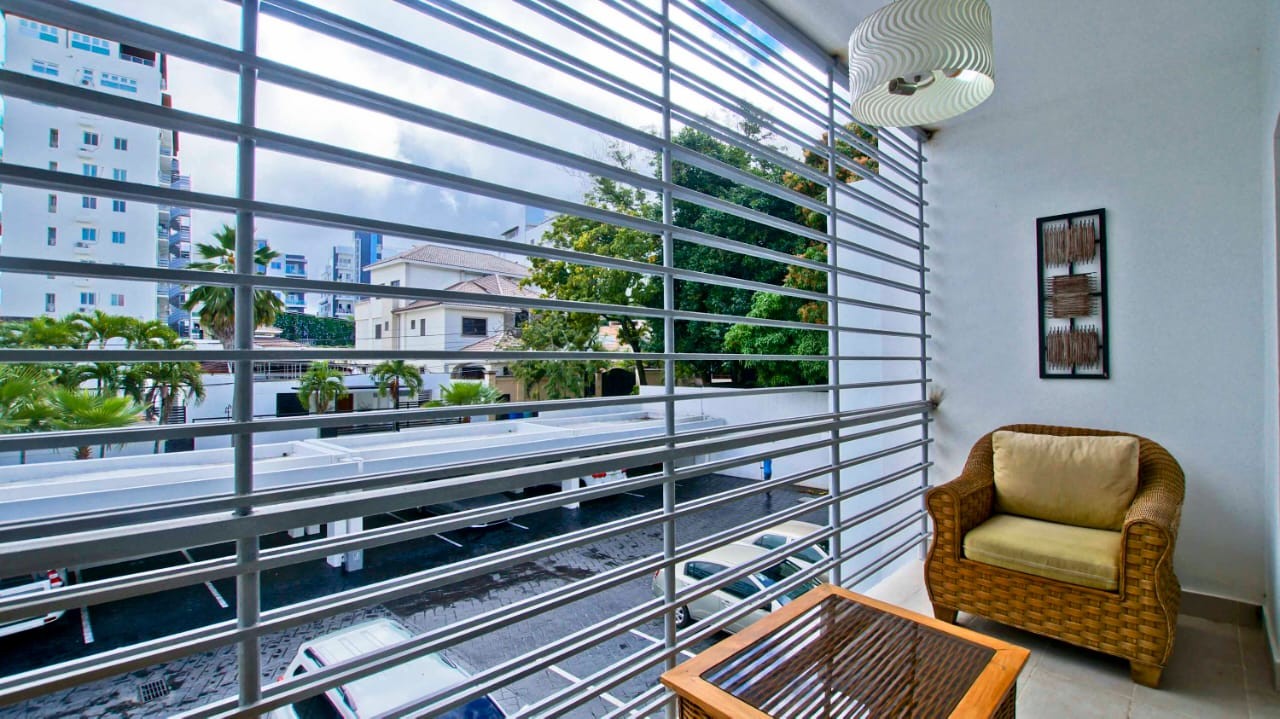 apartamentos - Hermoso y Amplio Apartamento Amueblado en Alquiler en La Esmeralda  6