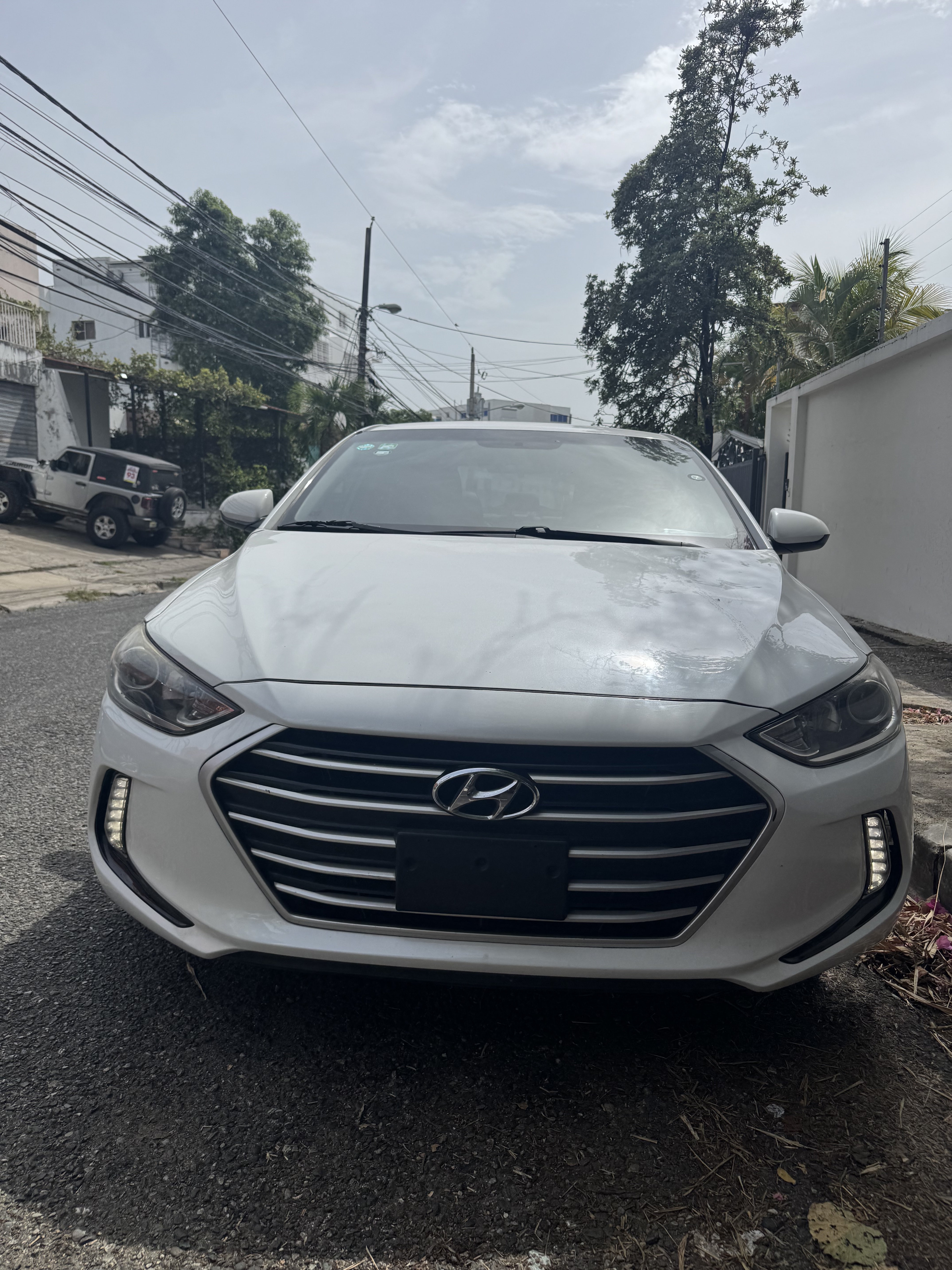 carros - Vendo Hyundai Elantra 2017, motor 2.0, Americano, Excelentes condiciones! 