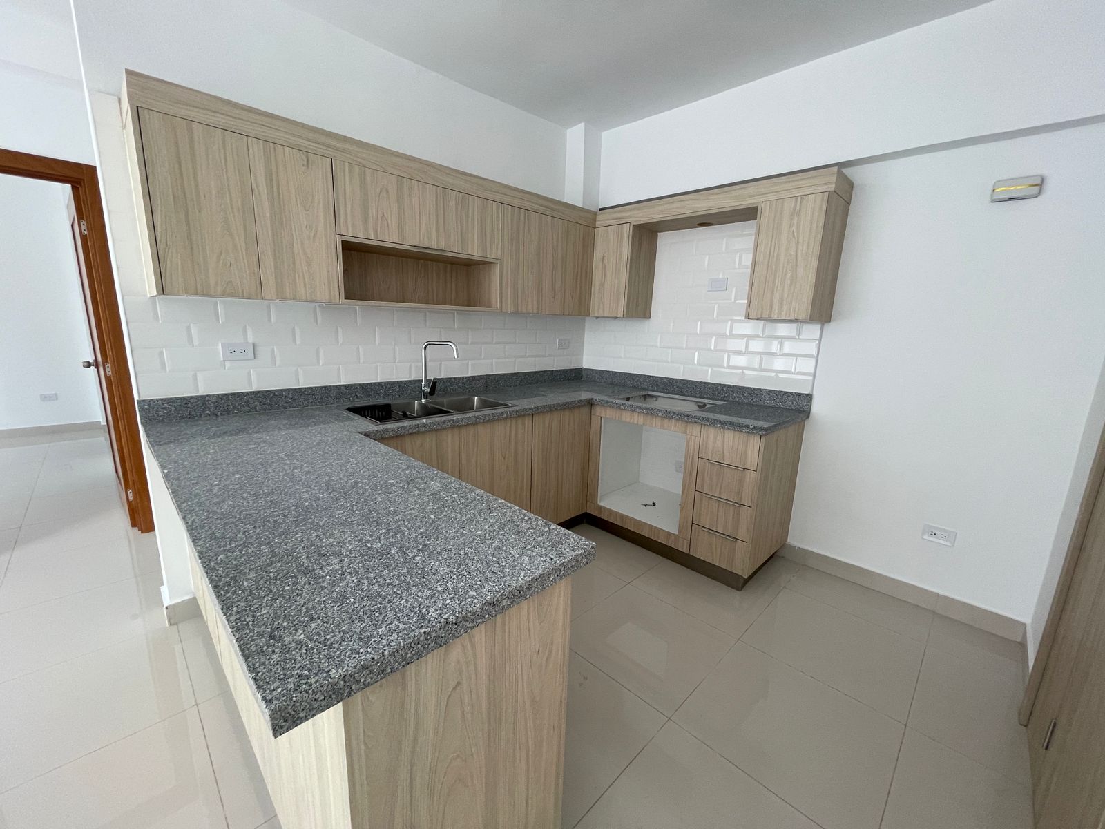 apartamentos - Alquilo Apto en Zona Universitaria, 2 HB.