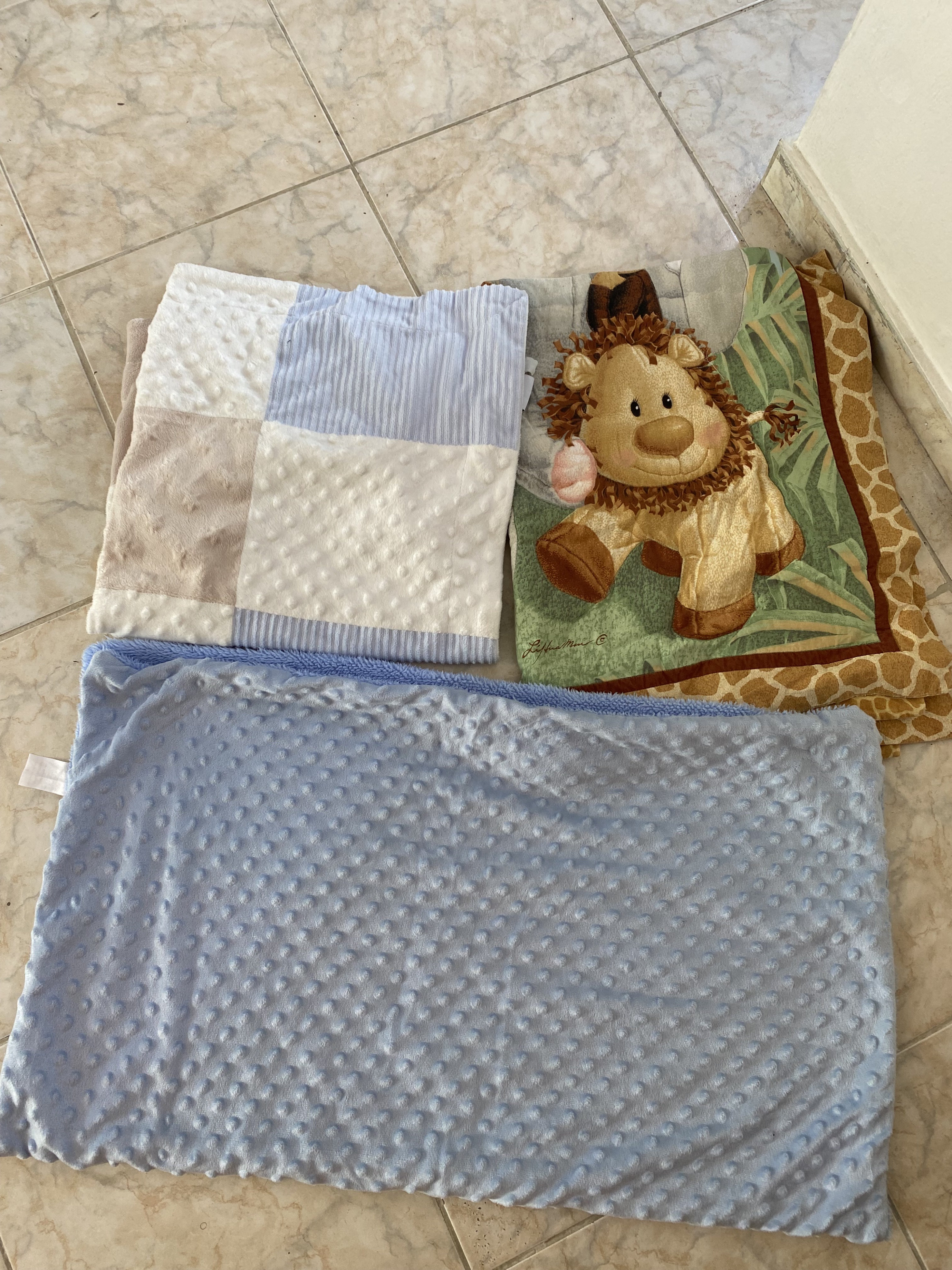ropa y zapatos - Mantas para bebé  0