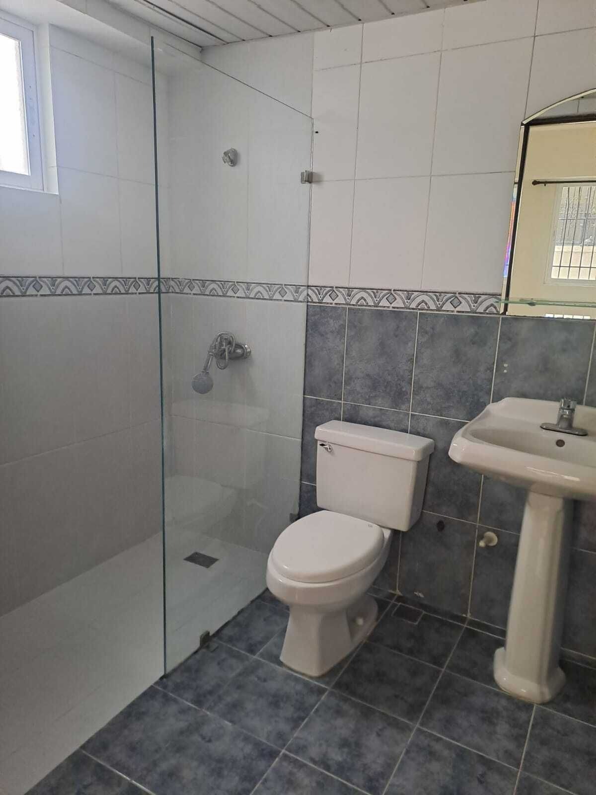 apartamentos - Apartamento 2do piso   Urb. Real  5