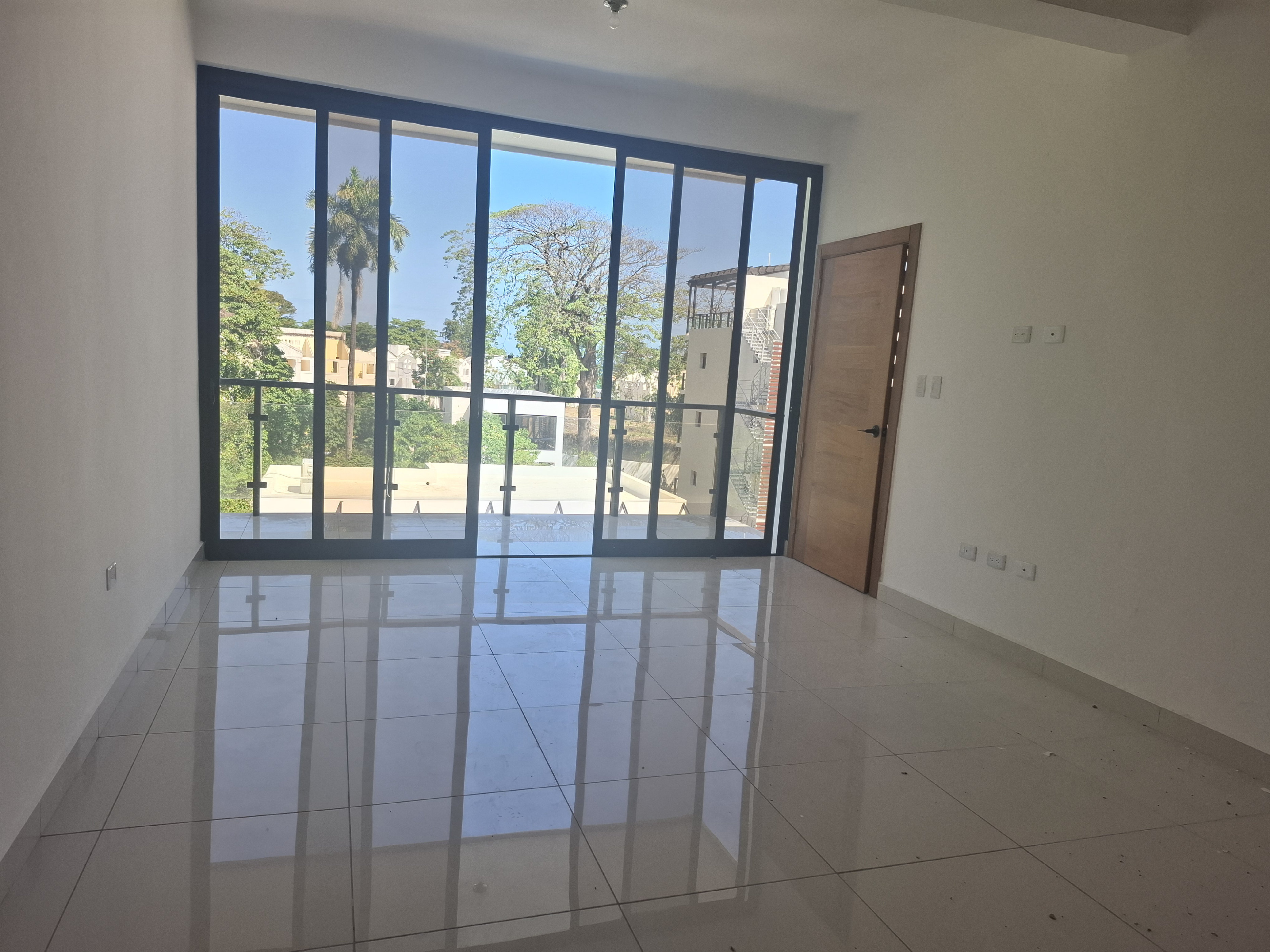 apartamentos - Acogedor apartamento nuevo tipo penthouse en el malecón con piscina  2