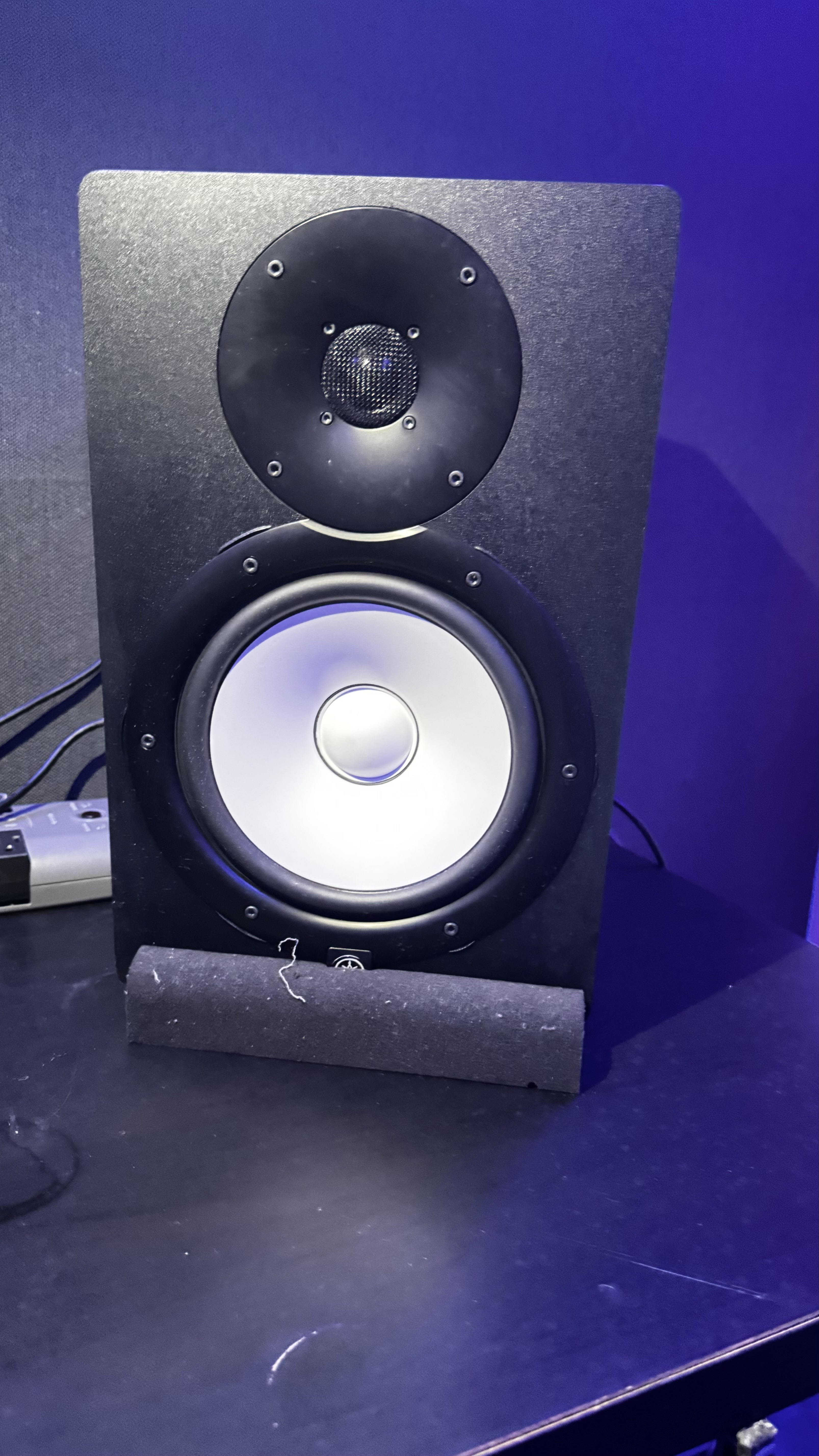 otros electronicos - 🎧 Monitores de Estudio Yamaha HS8 – Calidad Profesional 🔊 1
