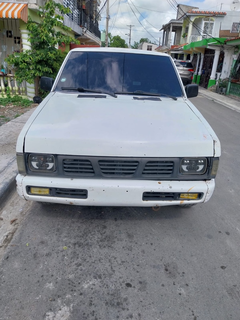 jeepetas y camionetas - Nissan D21 de Gasaoil . 2007 , Motor TD27  0