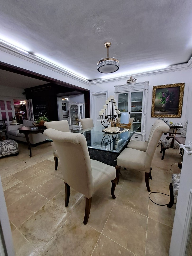 apartamentos - Bella Vista Sur 1er nivel 240m2 3 habitaciones 3.5 baños 2 parqueos 