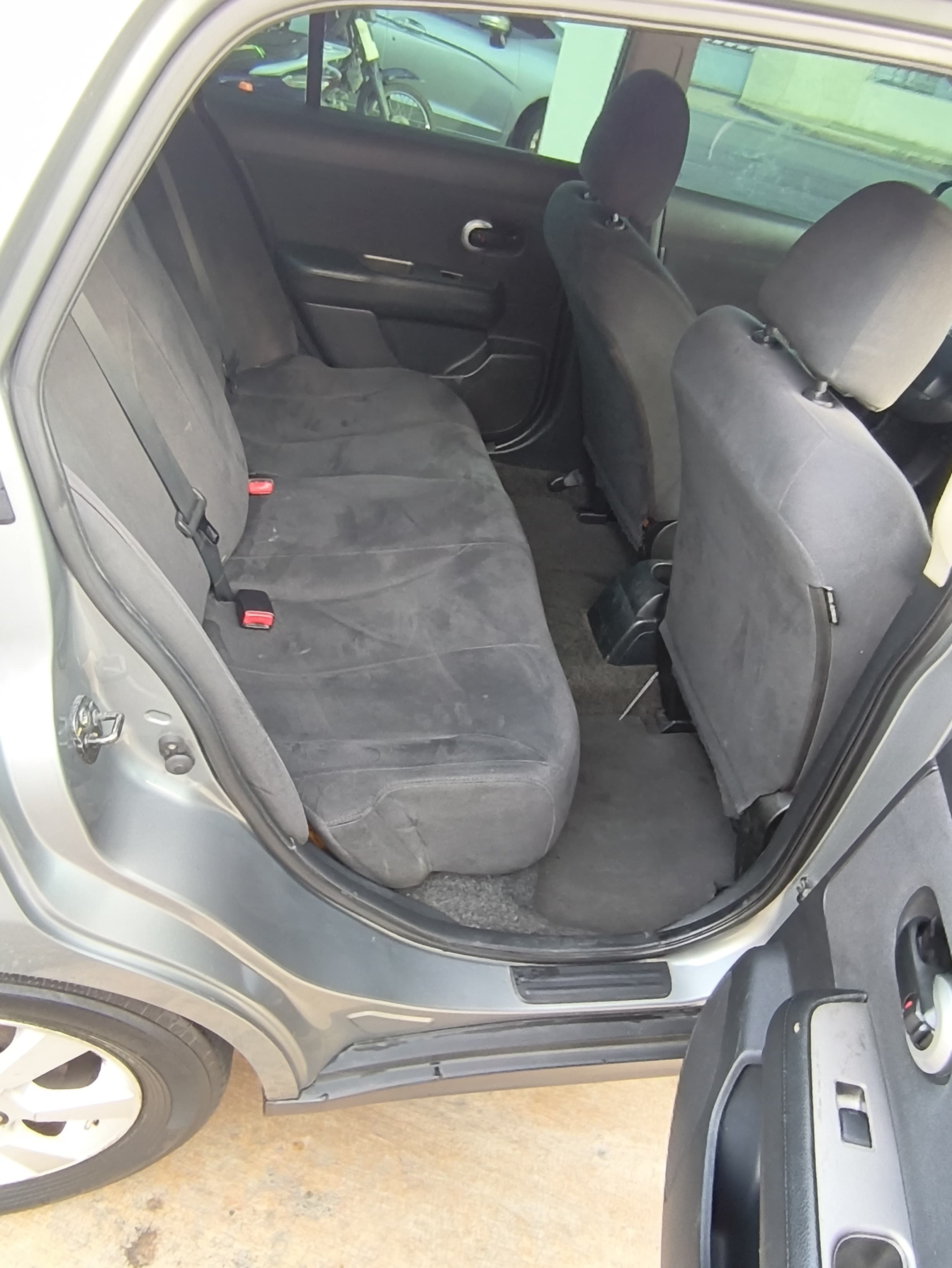 carros - Nissan Versa 2009 - Americano 3