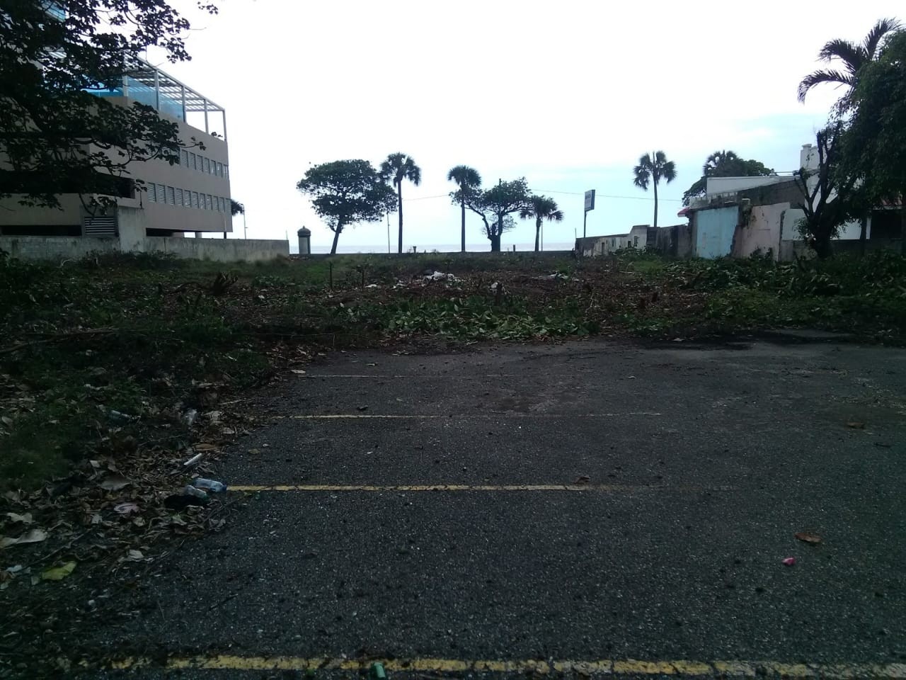 solares y terrenos - Solar 2,500 metros Malecón del Distrito Nacional  6