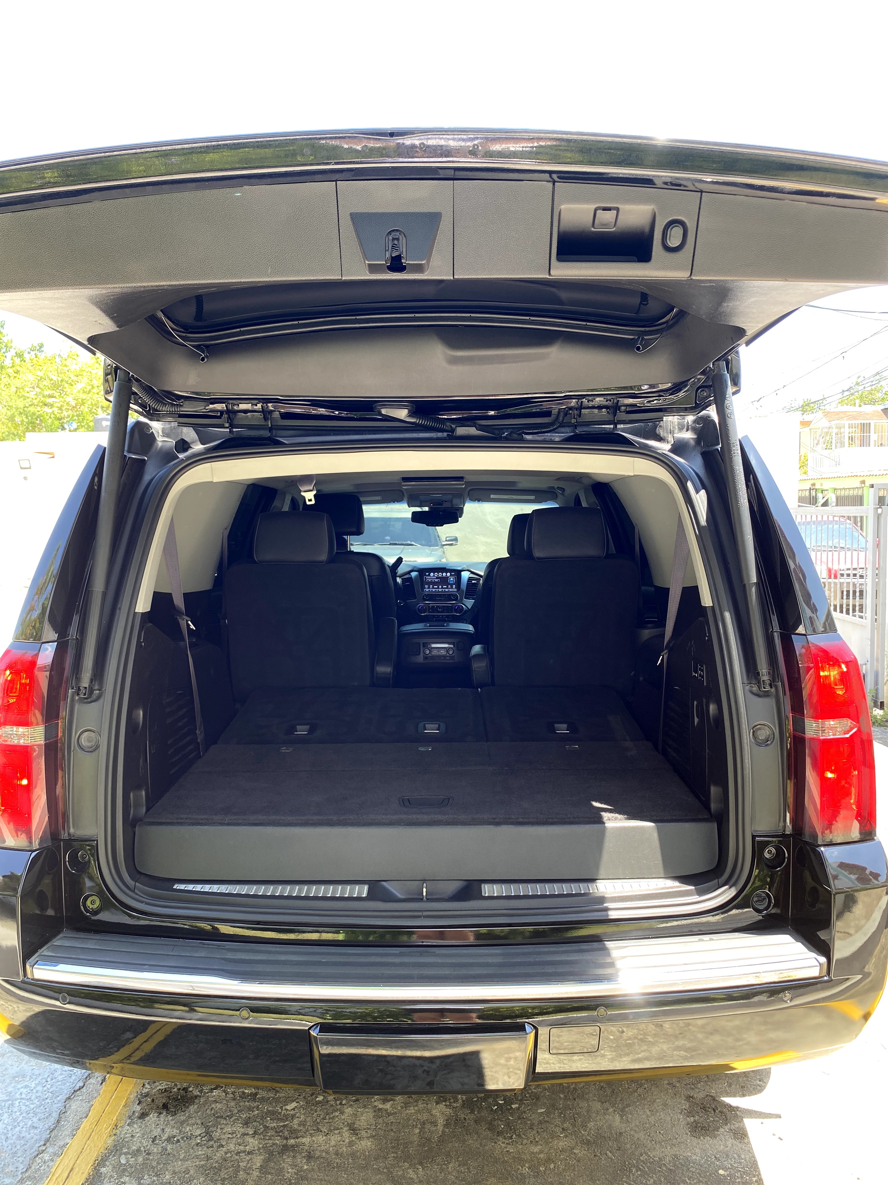jeepetas y camionetas - Tahoe Premier 2017 RWD Americana | USD $30,000 Neg 5