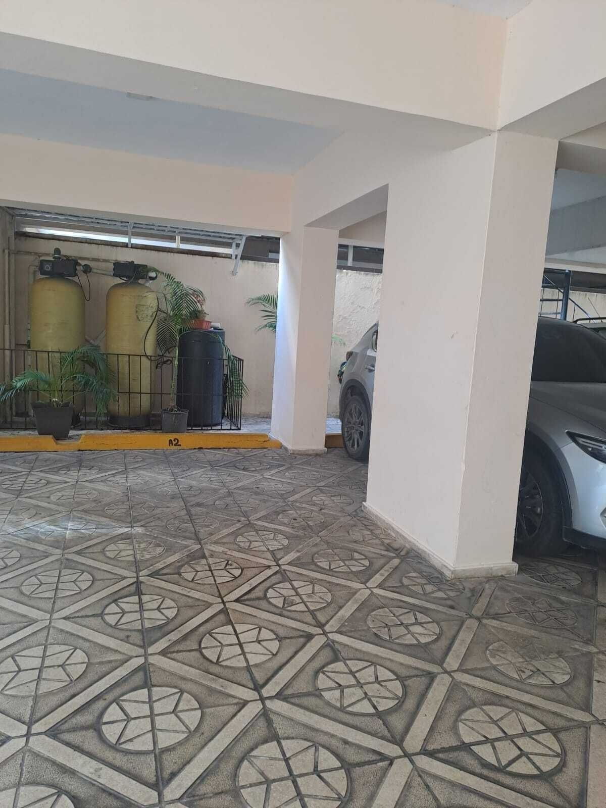 apartamentos - Apartamento 2do piso   Urb. Real  6
