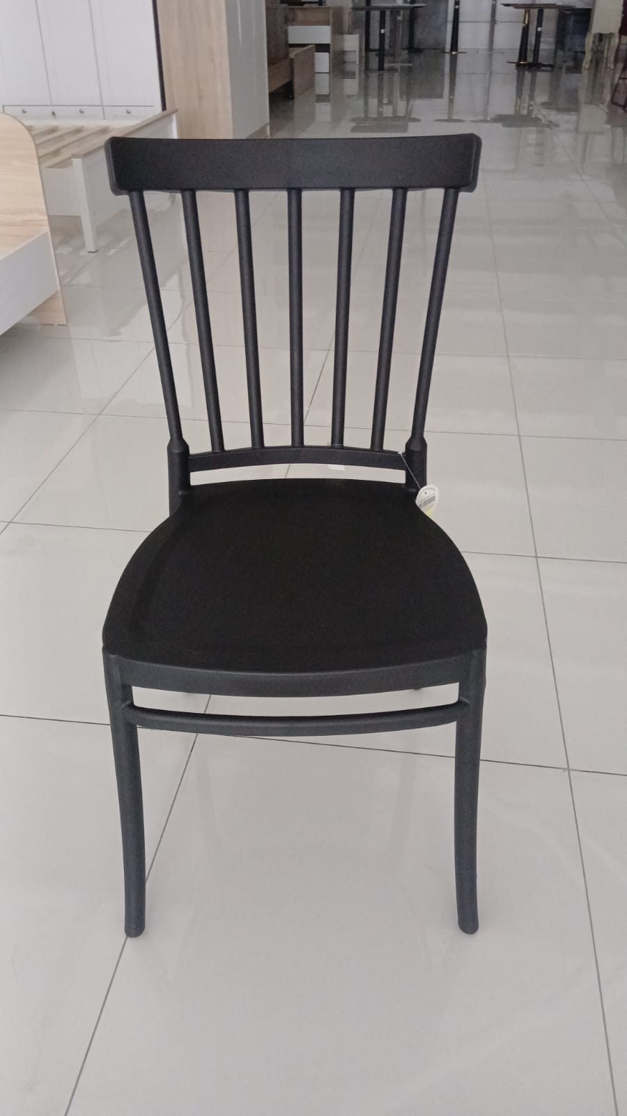 muebles y colchones - Sillas en plástico resistente  1