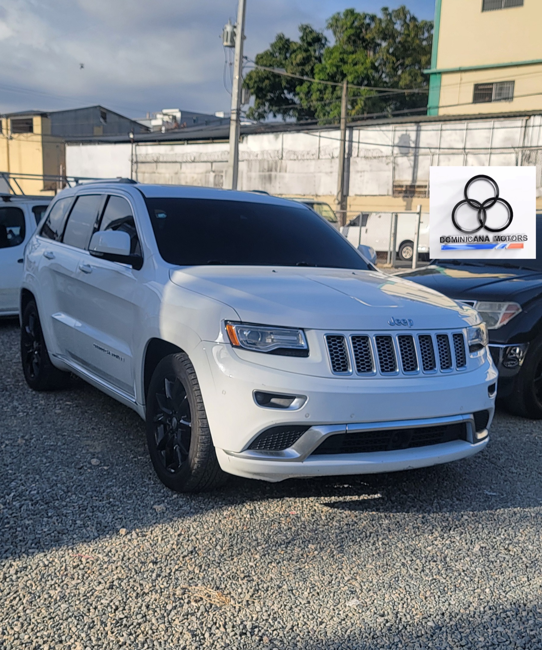 jeepetas y camionetas - JEEP GRAND CHEROKEE SUMMIT 2016 1