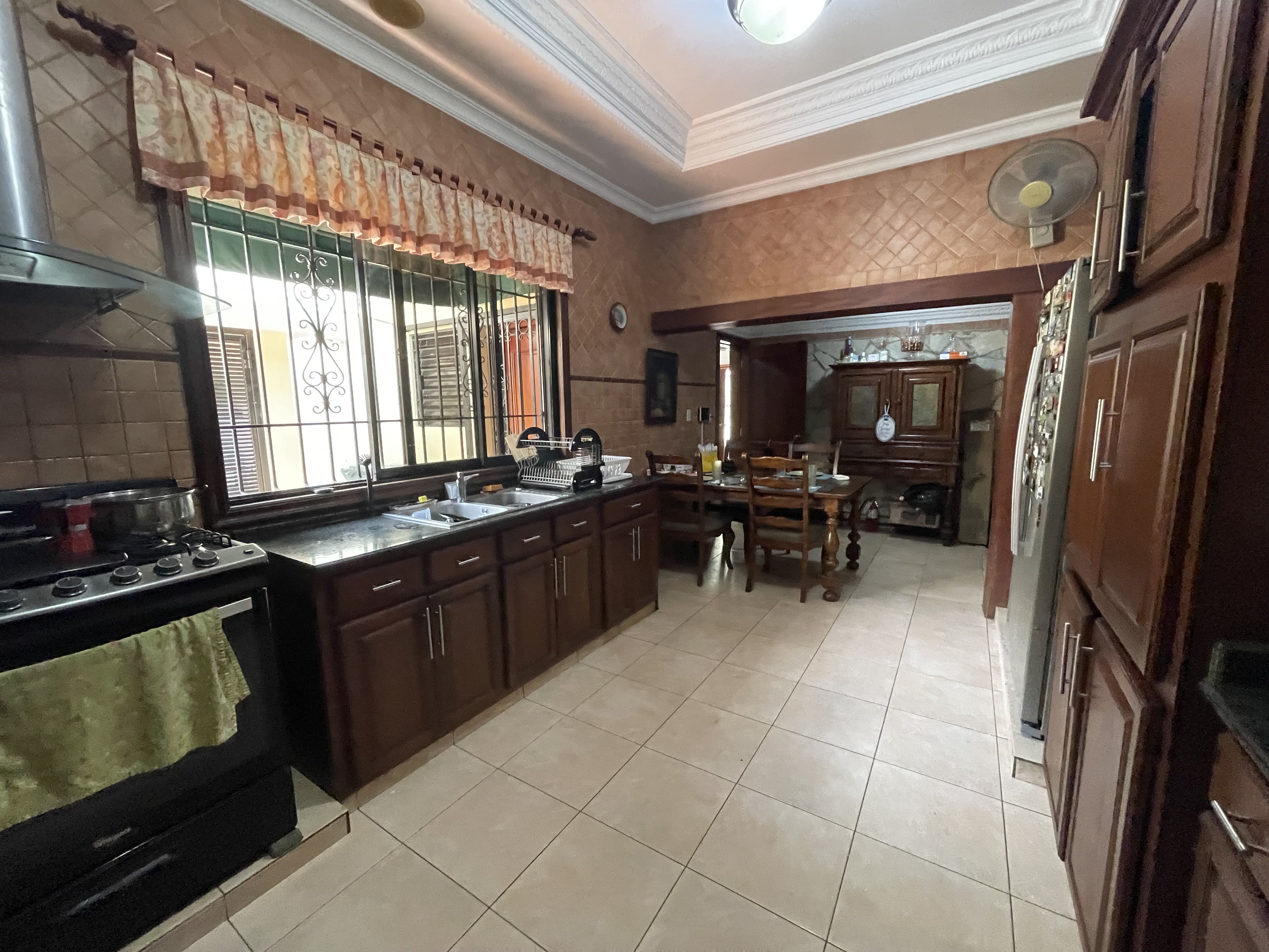 casas - Excelente casa en venta, Arroyo Hondo 3