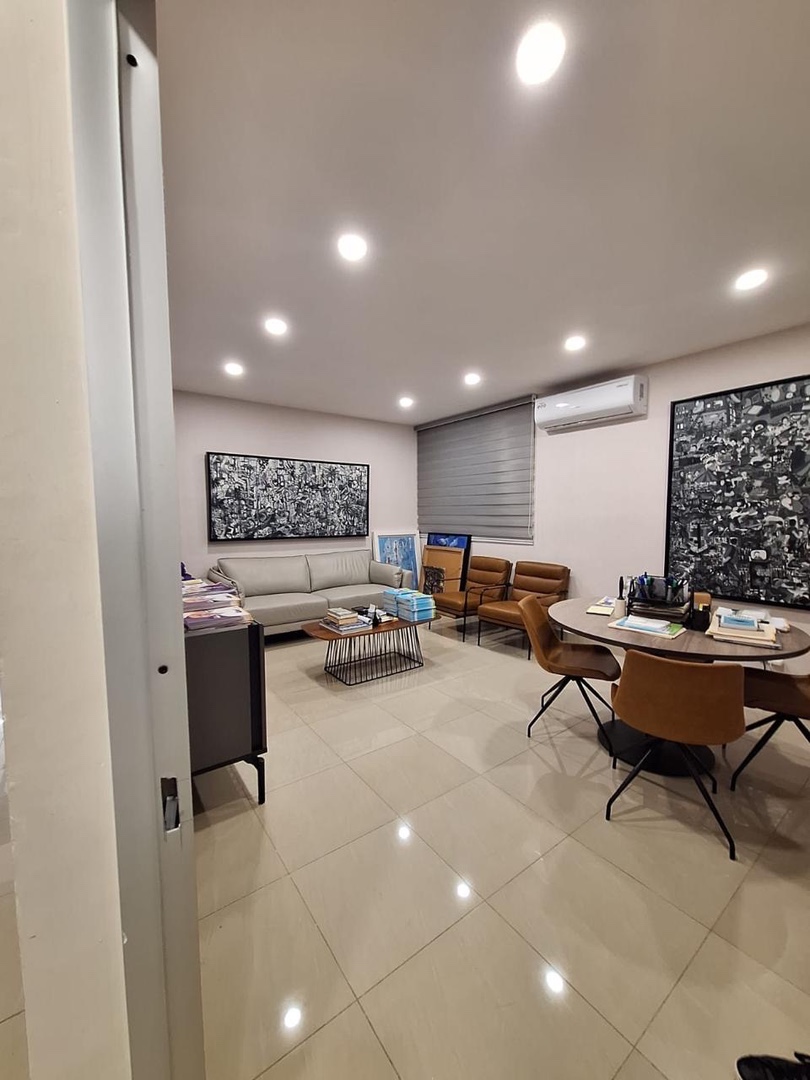 oficinas y locales comerciales - Local en alquiler céntrico, Piantini.
Acceso fácil a avenida Winston 4