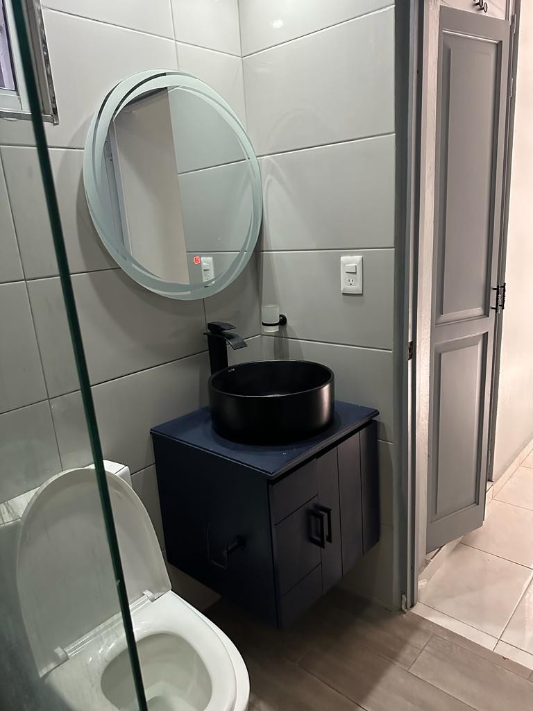 apartamentos - Rento Apartamento en Gazcue.
Precio: USD$900
---1er nivel.
---2 habitaciones  8