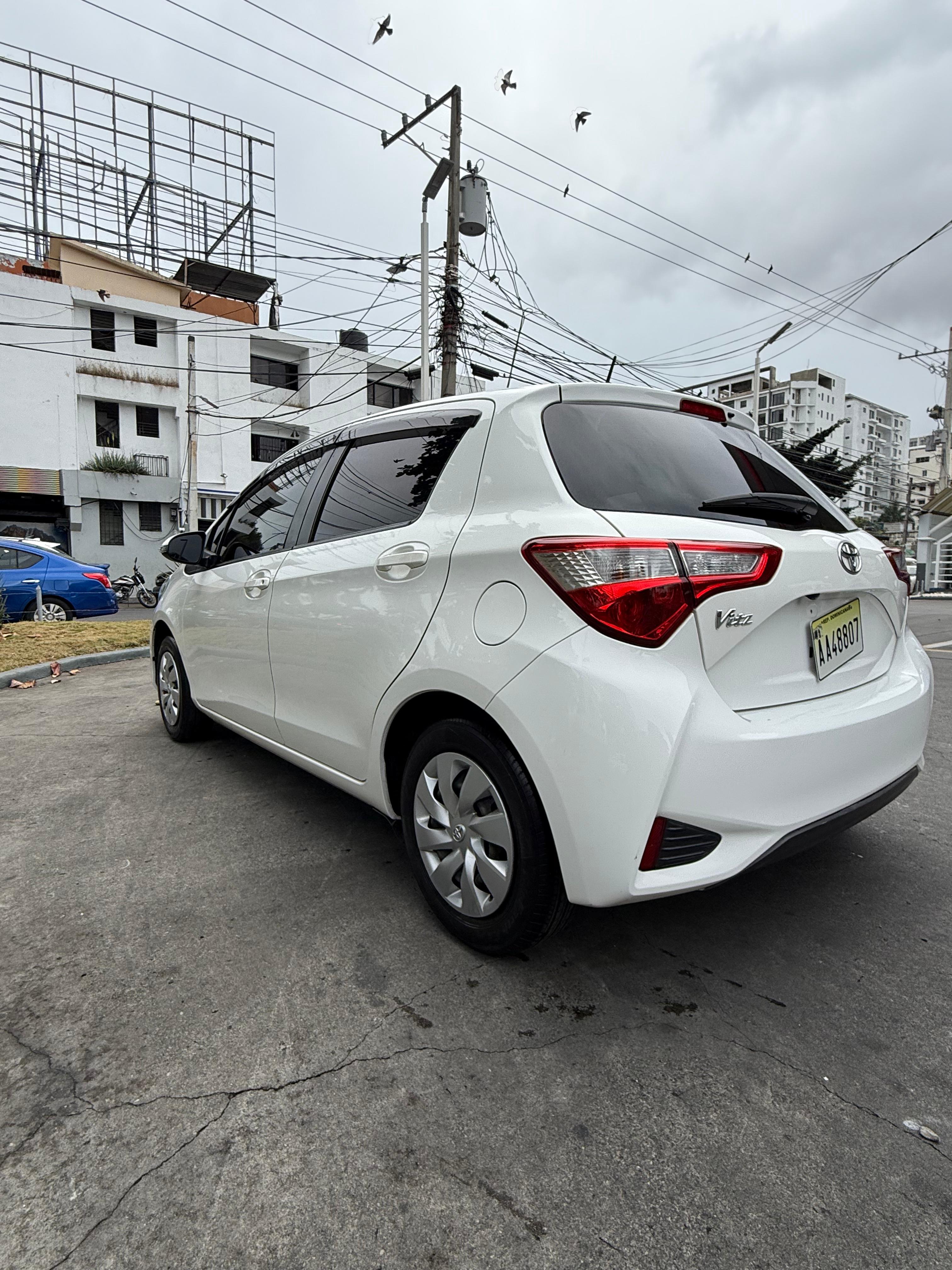 carros - Toyota Vitz 2019 Full 3